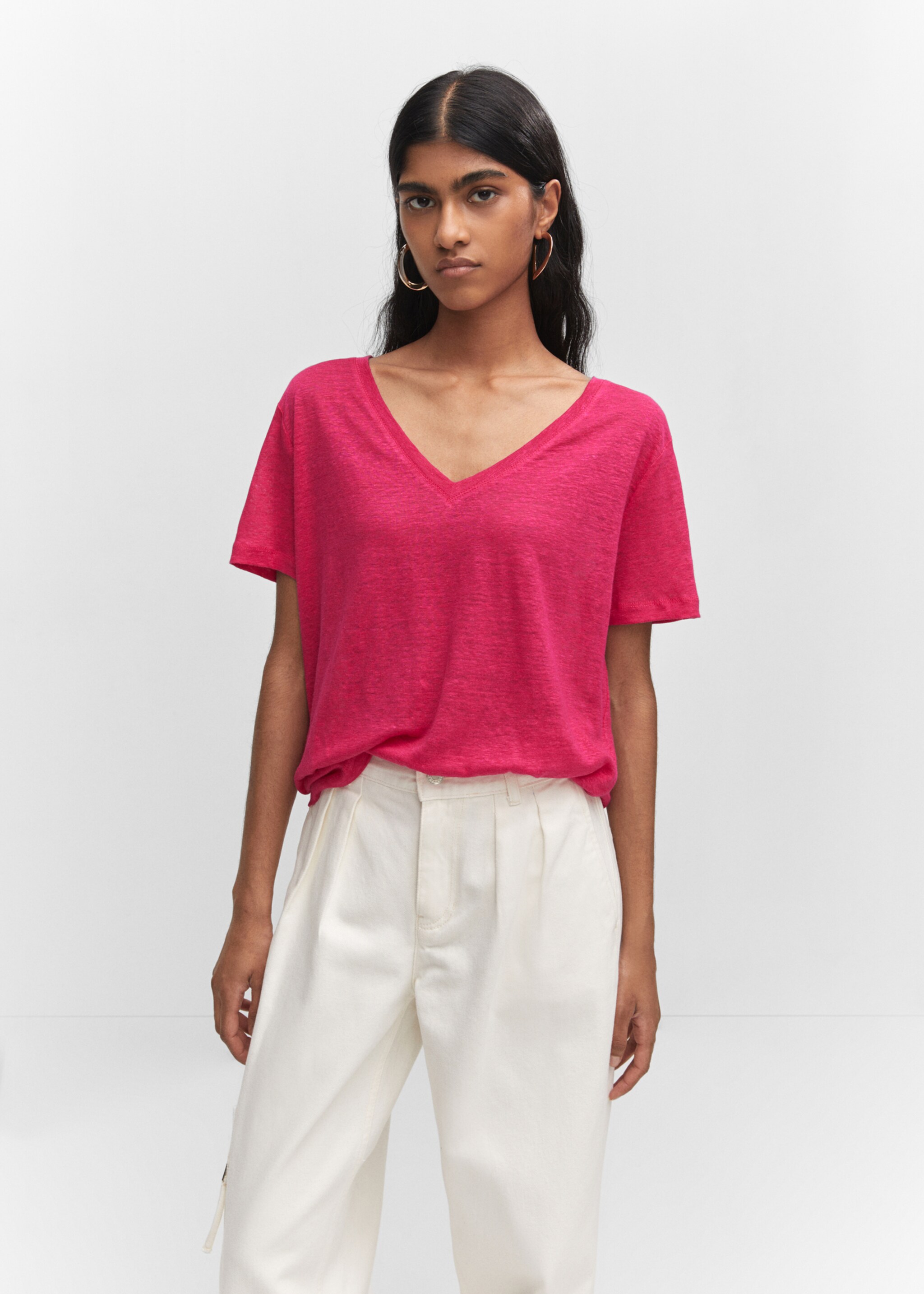 Camiseta lino cuello pico - Plano medio, Fucsia. Ref: 57010263-00.