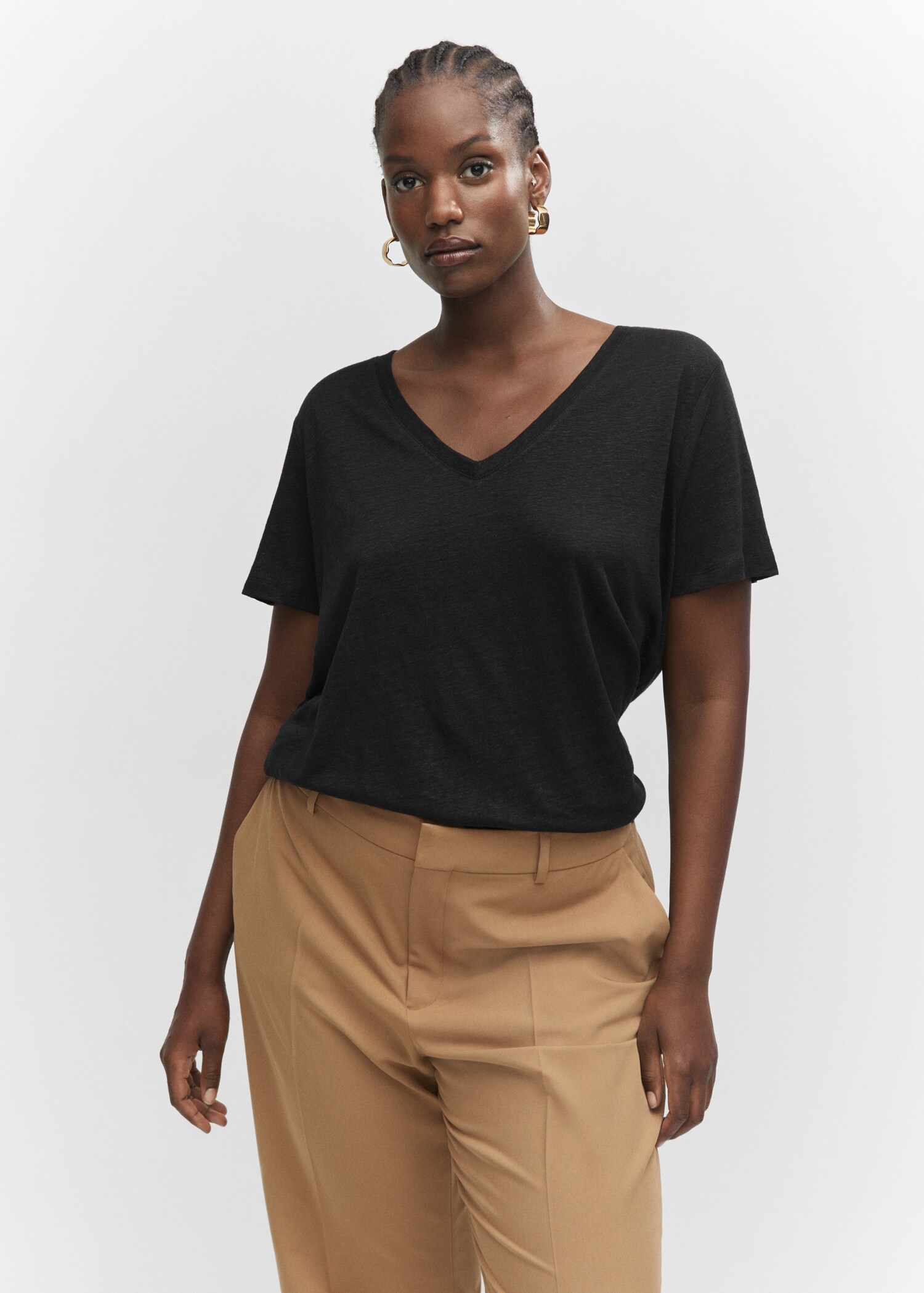 V-neck linen t-shirt - Details of the article 5
