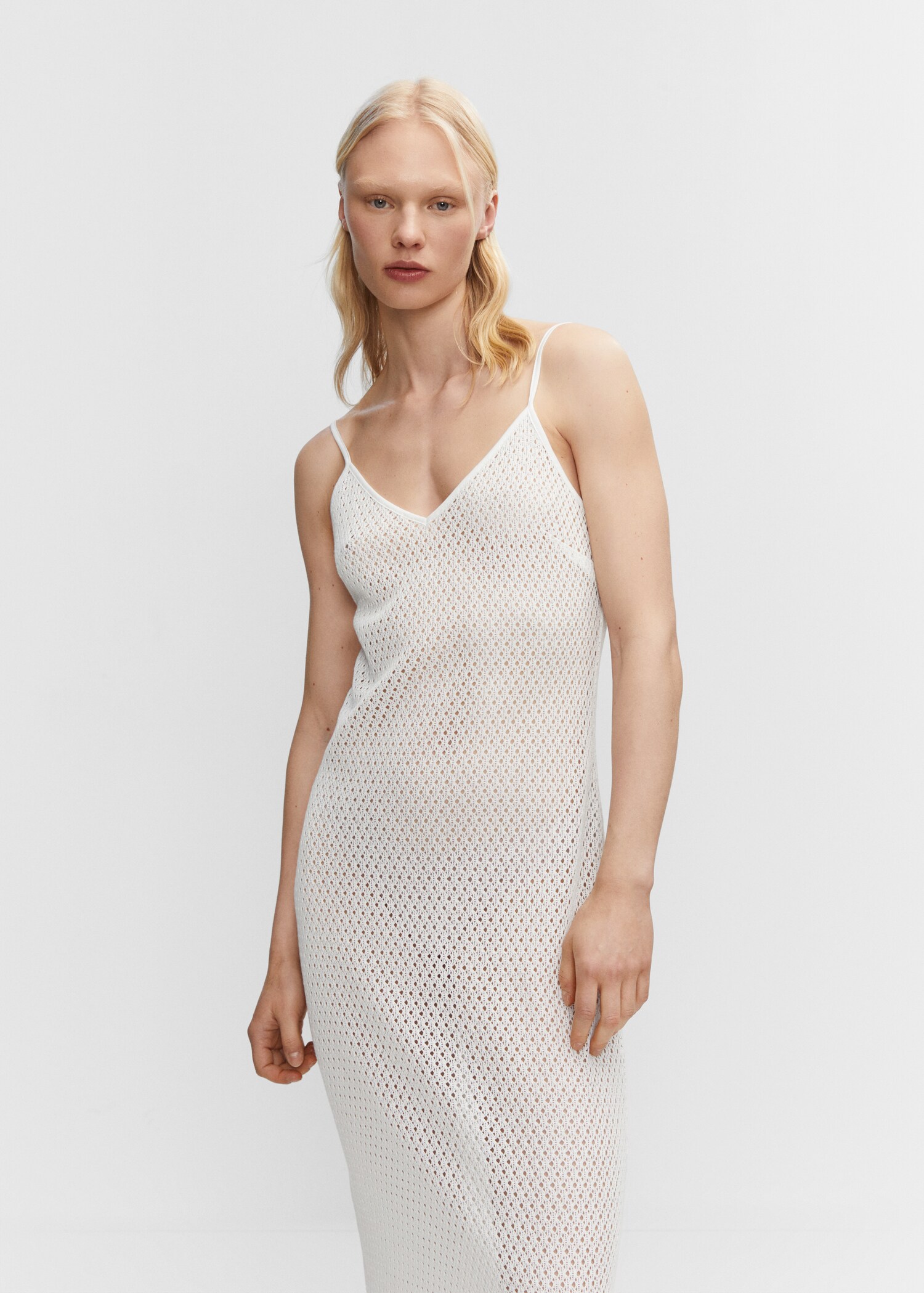 Long openwork knitted dress - Medium plane
