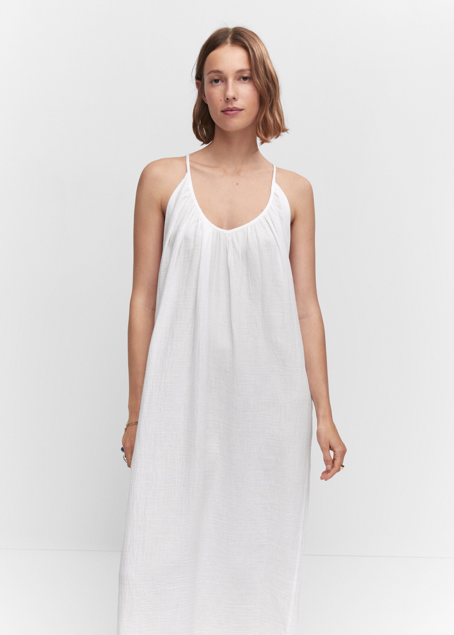 Vestido tirantes cinturón - Plano medio