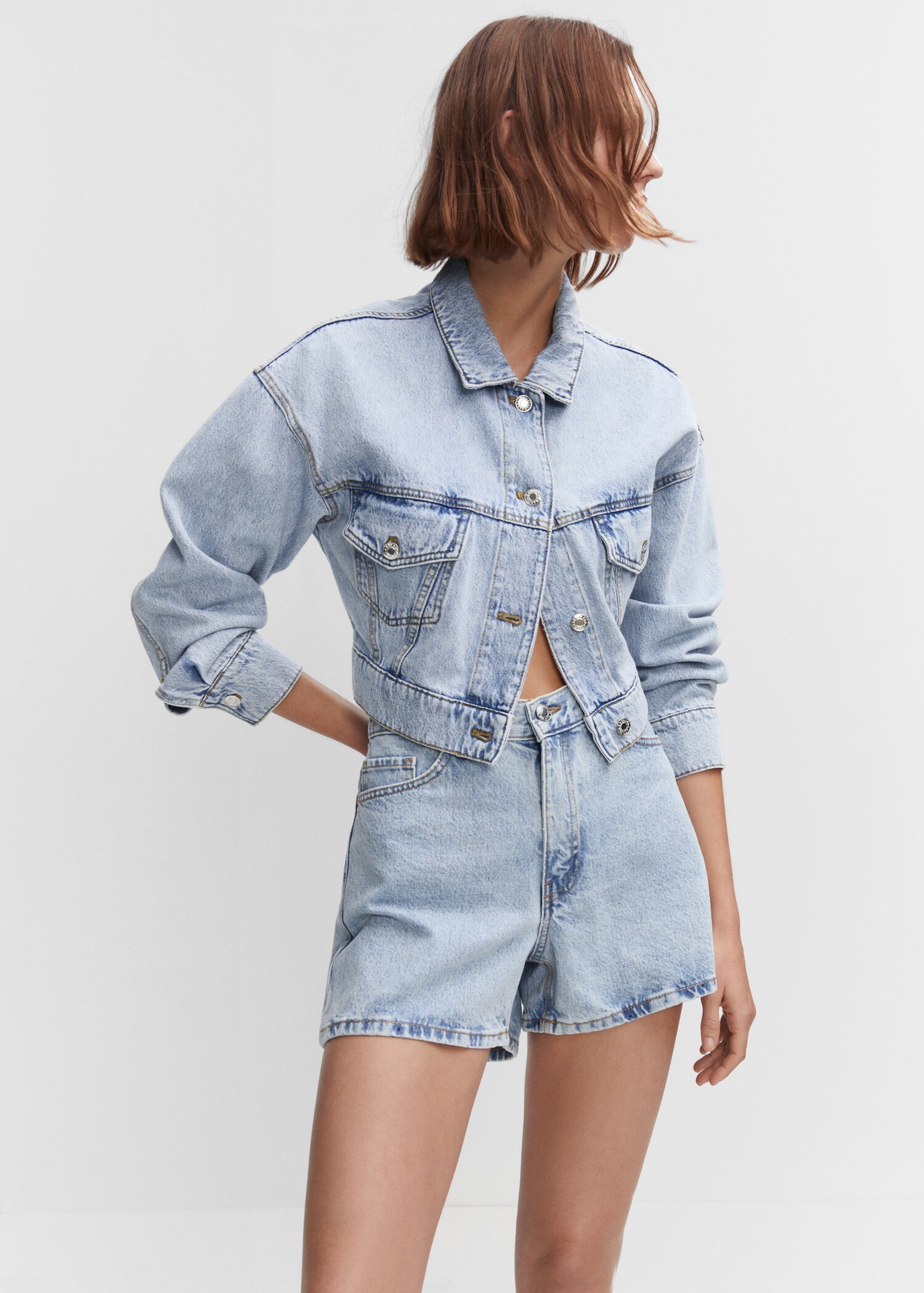 Jeans-Shorts mit hoher Taille - Mittlere Ansicht