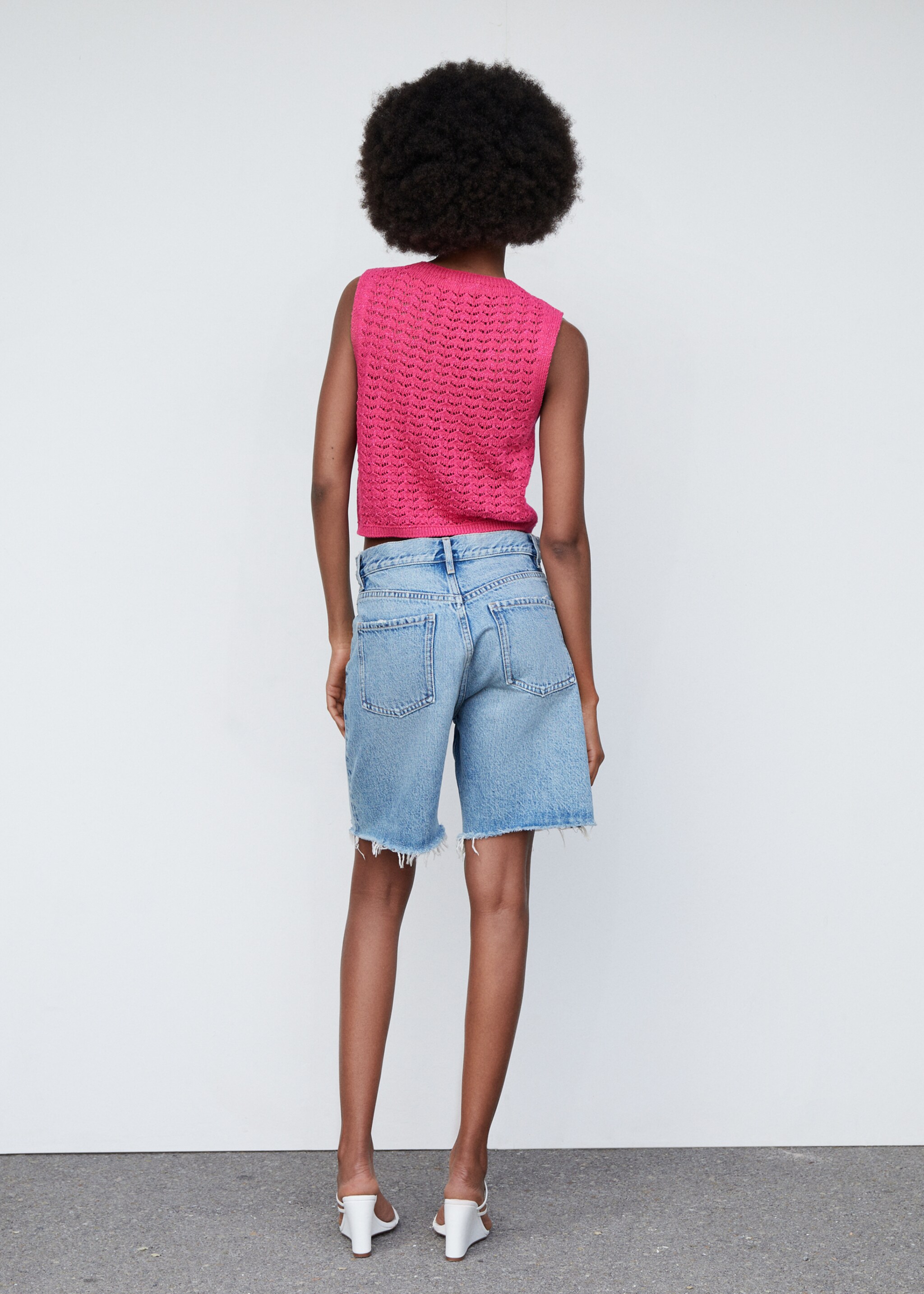 Crochet crop top - Reverse of the article, Fuchsia. Ref: 57010458-00.
