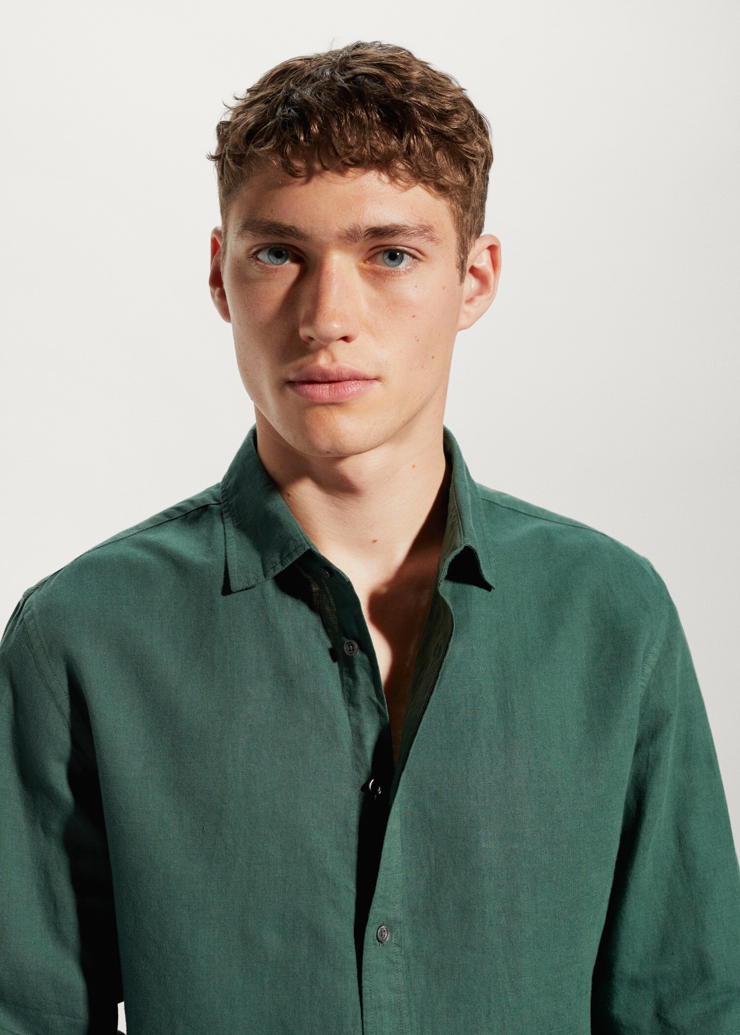 Regular-fit linen cotton shirt - Details of the article 1