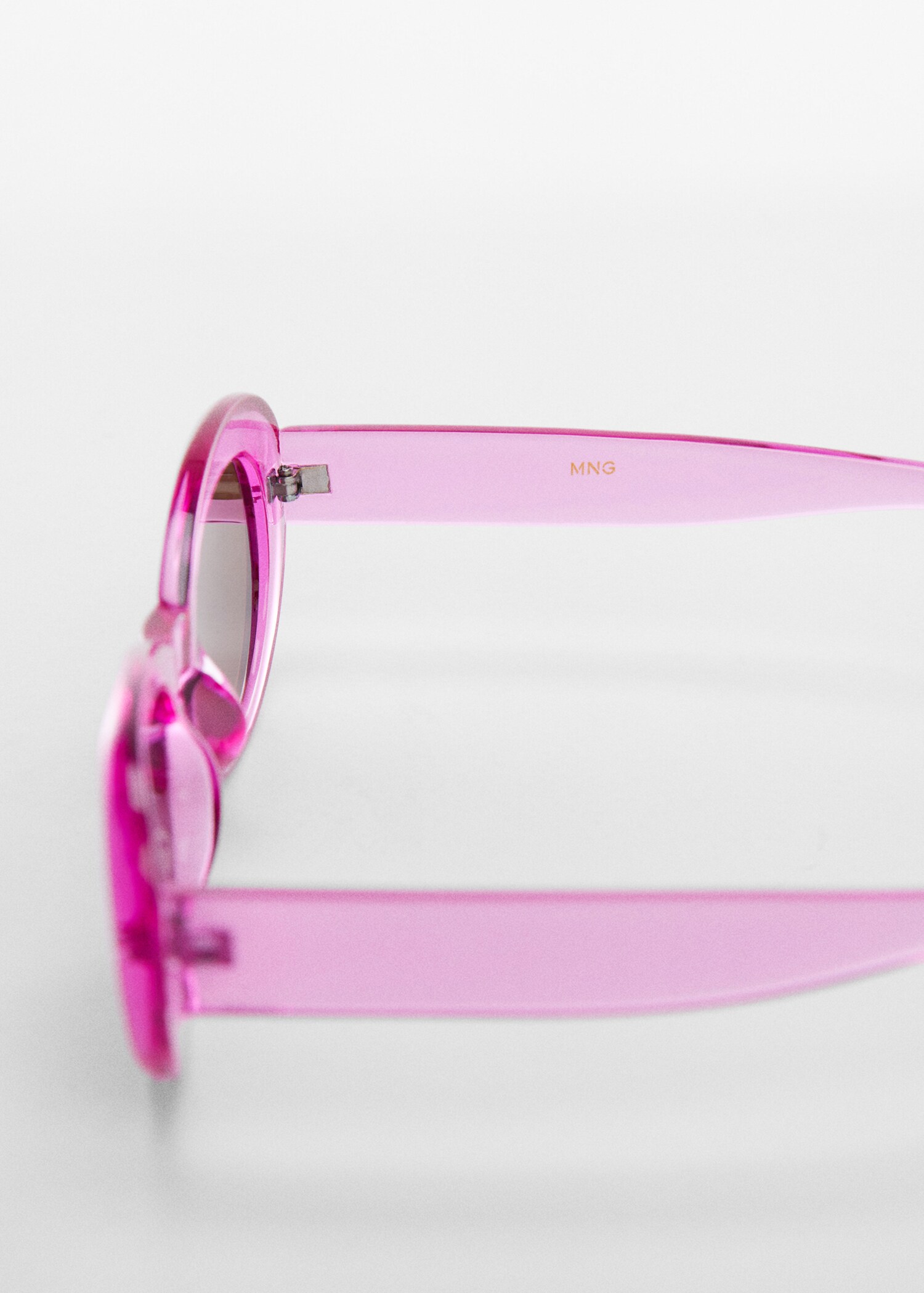 Sonnenbrille mit halbtransparentem Gestell - Detail des Artikels 1