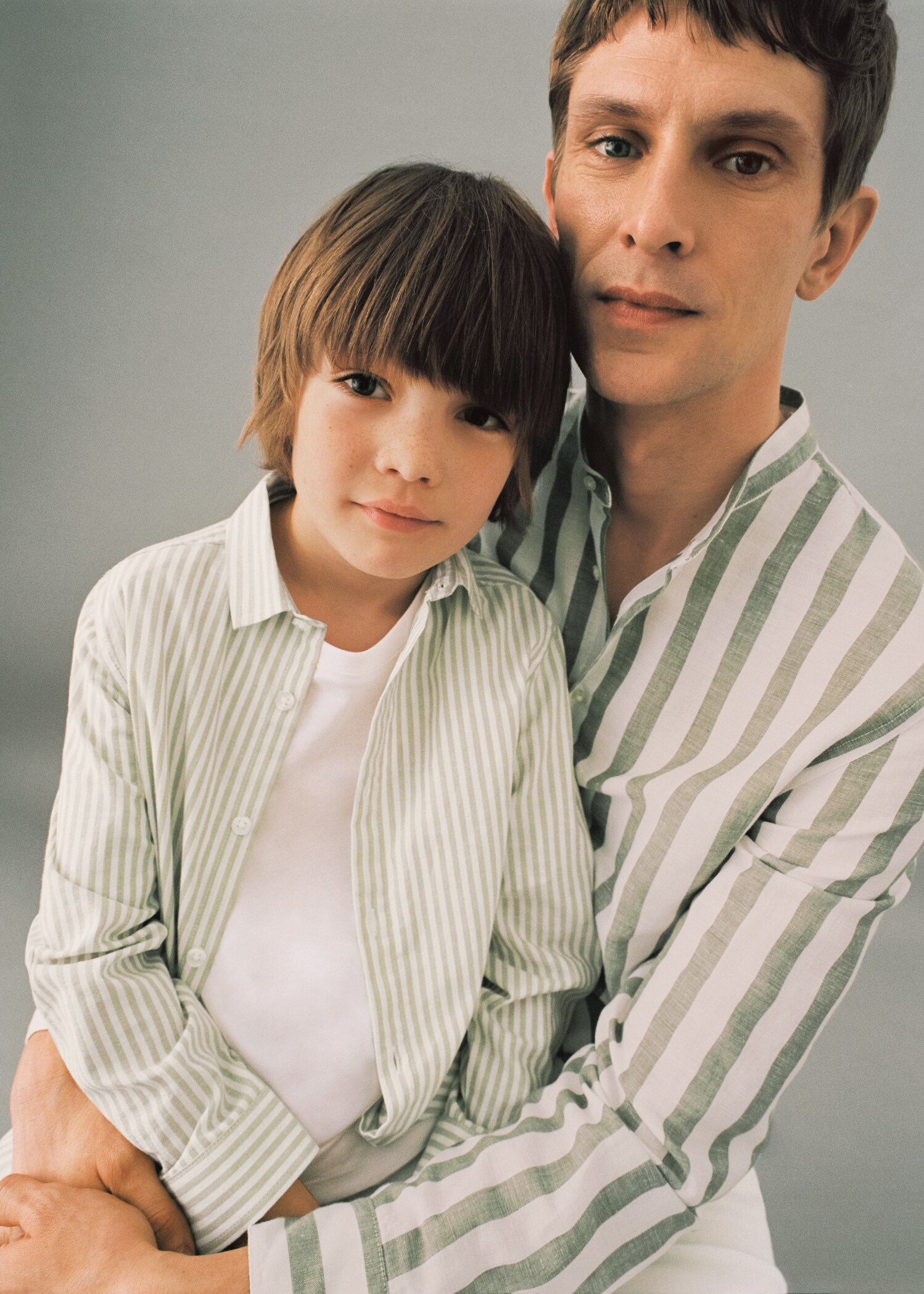 Camisa regular fit lino rayas - Detalle del artículo 6