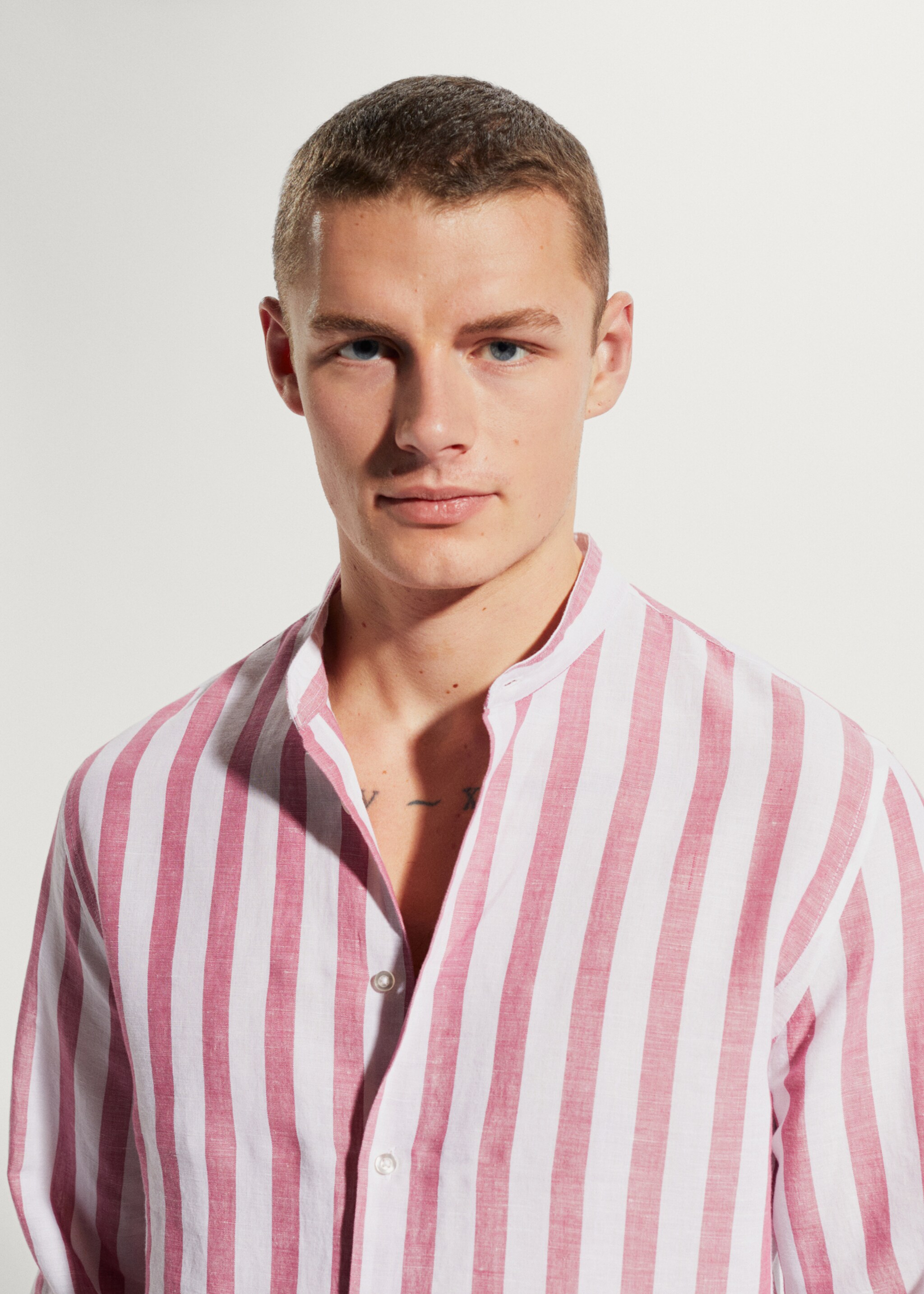 Regular-fit striped linen shirt - Details of the article 1
