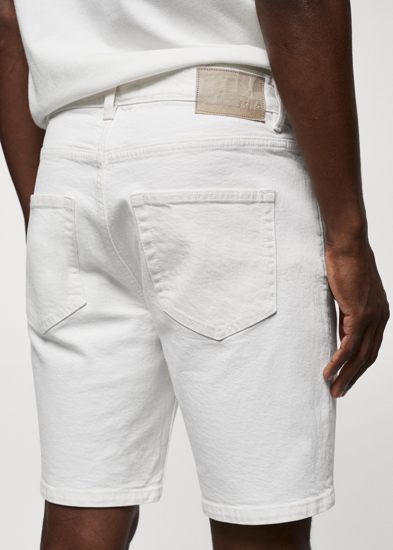 Bermudas vaquera regular fit - Detalle del artículo 4