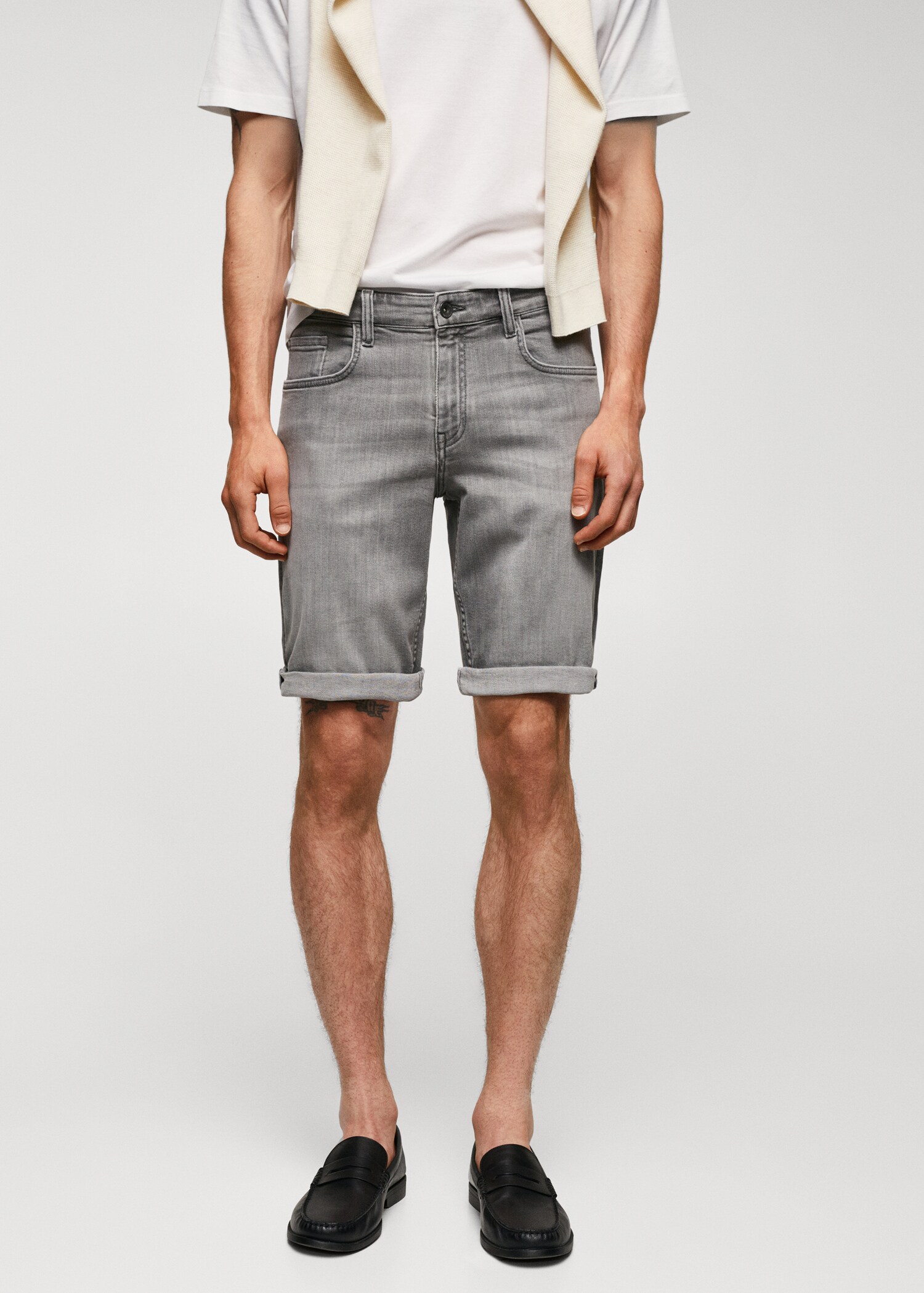 Bermudas vaqueras slim fit - Plano medio