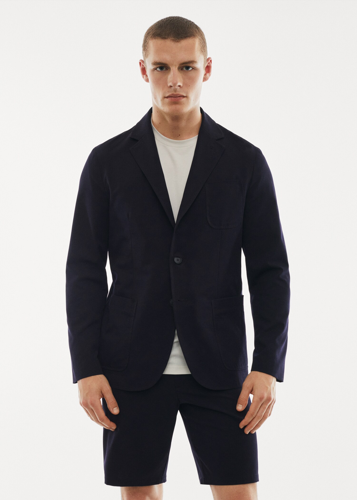 Water-repellent jacket with pockets - Medium plane