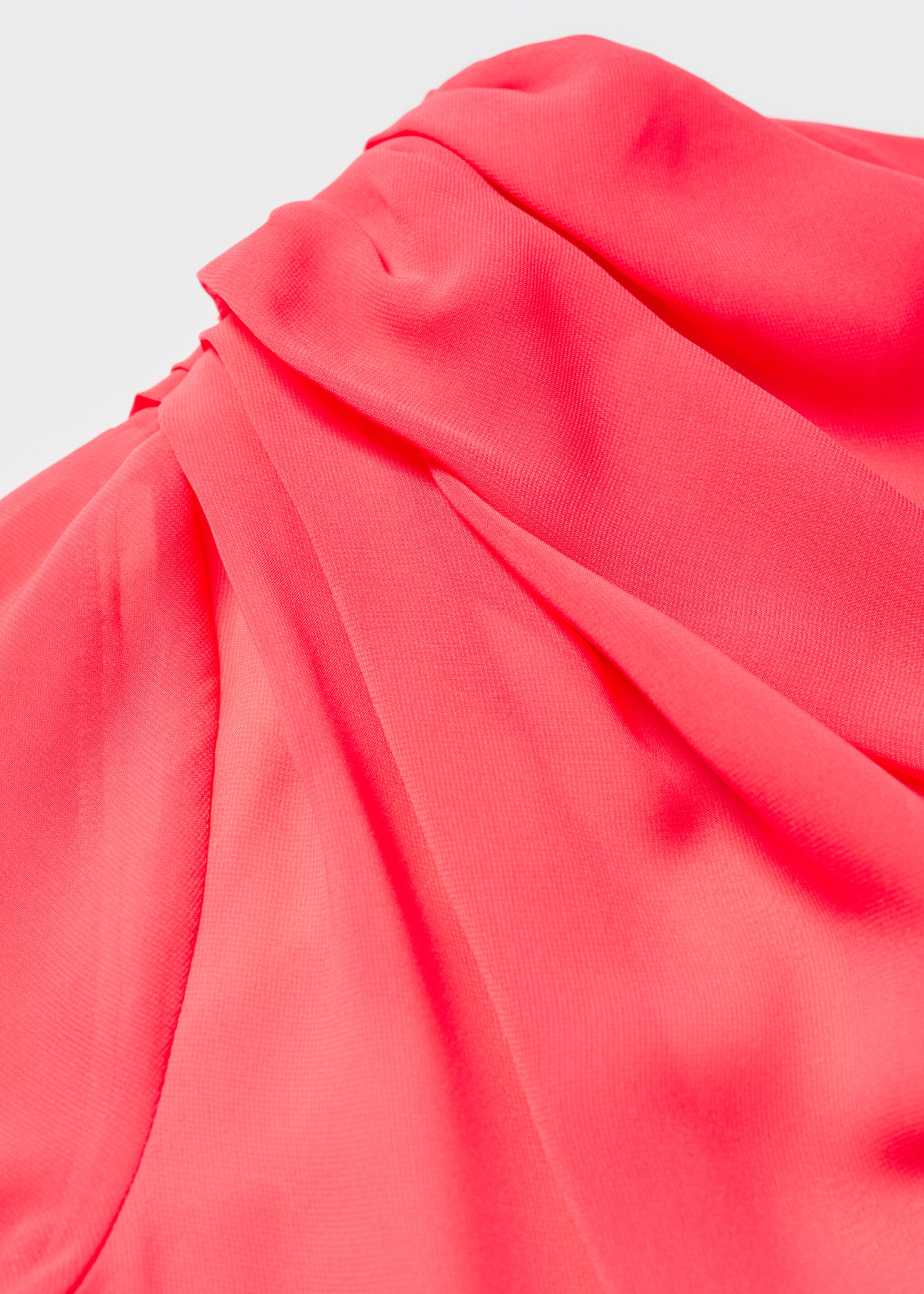 Asymmetrical oversized blouse - Details of the article 8, Coral Red. Ref: 57010736-00.