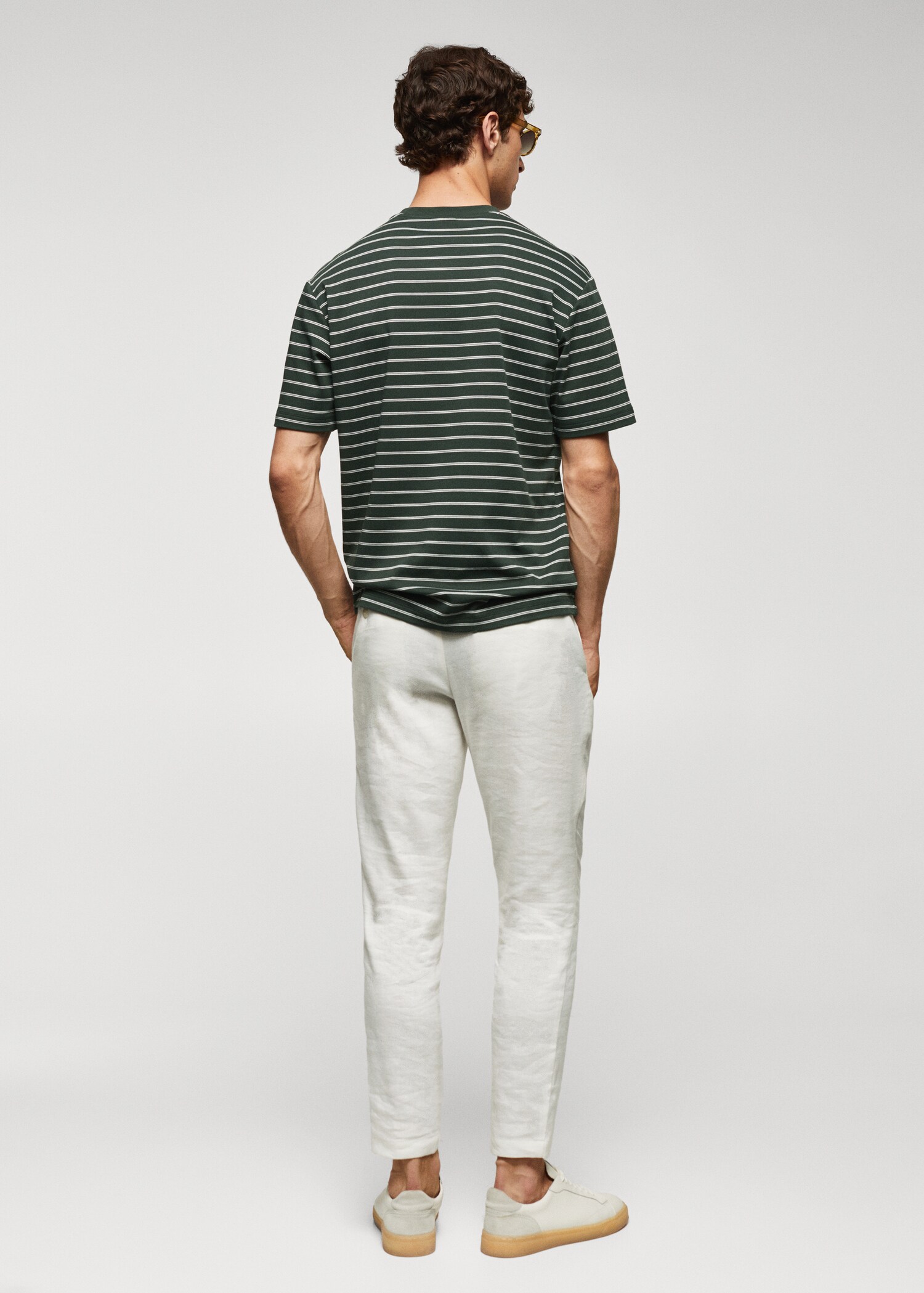 Striped 100% cotton t-shirt - Reverse of the article