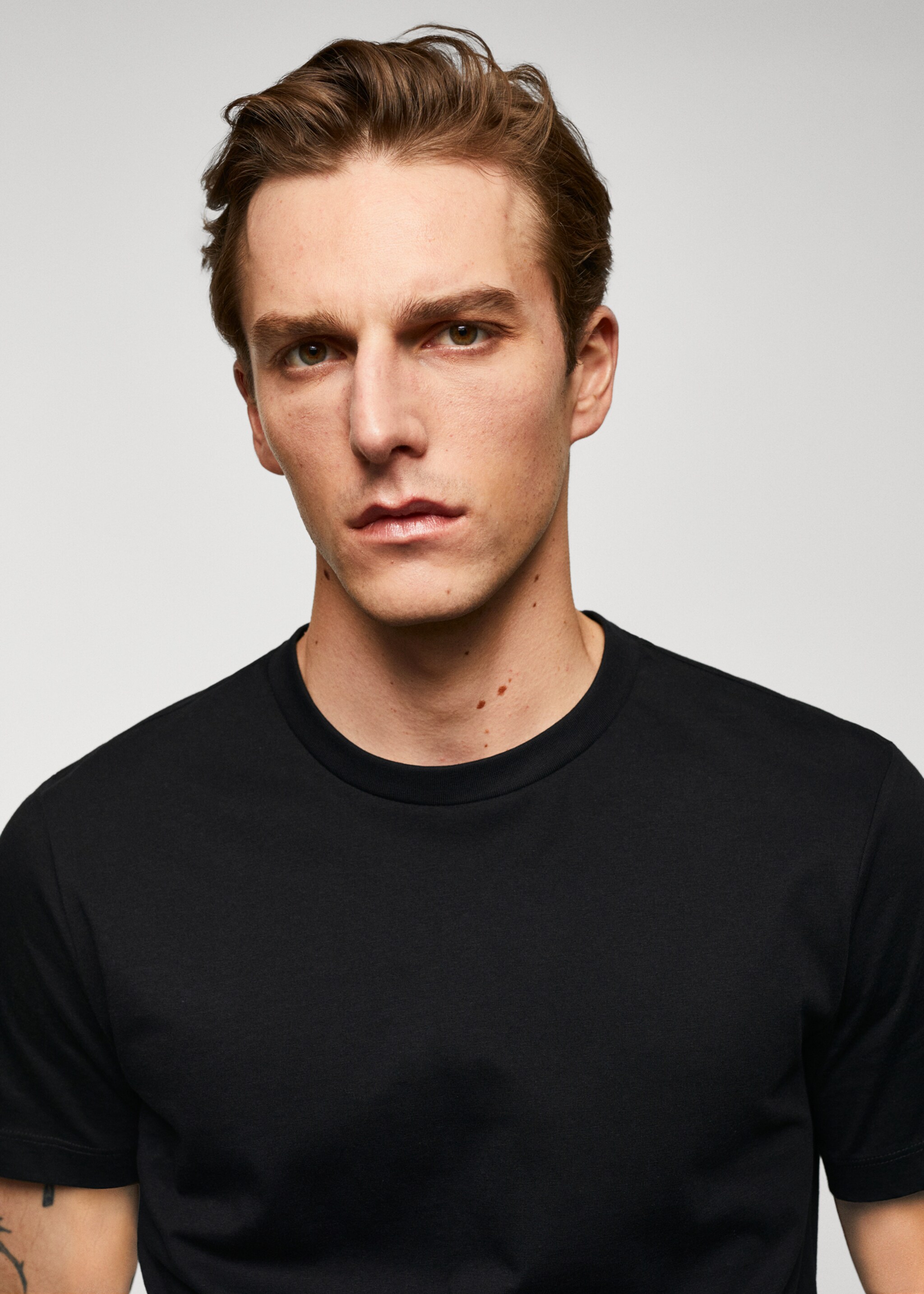 Basic cotton stretch t-shirt - Details of the article 1