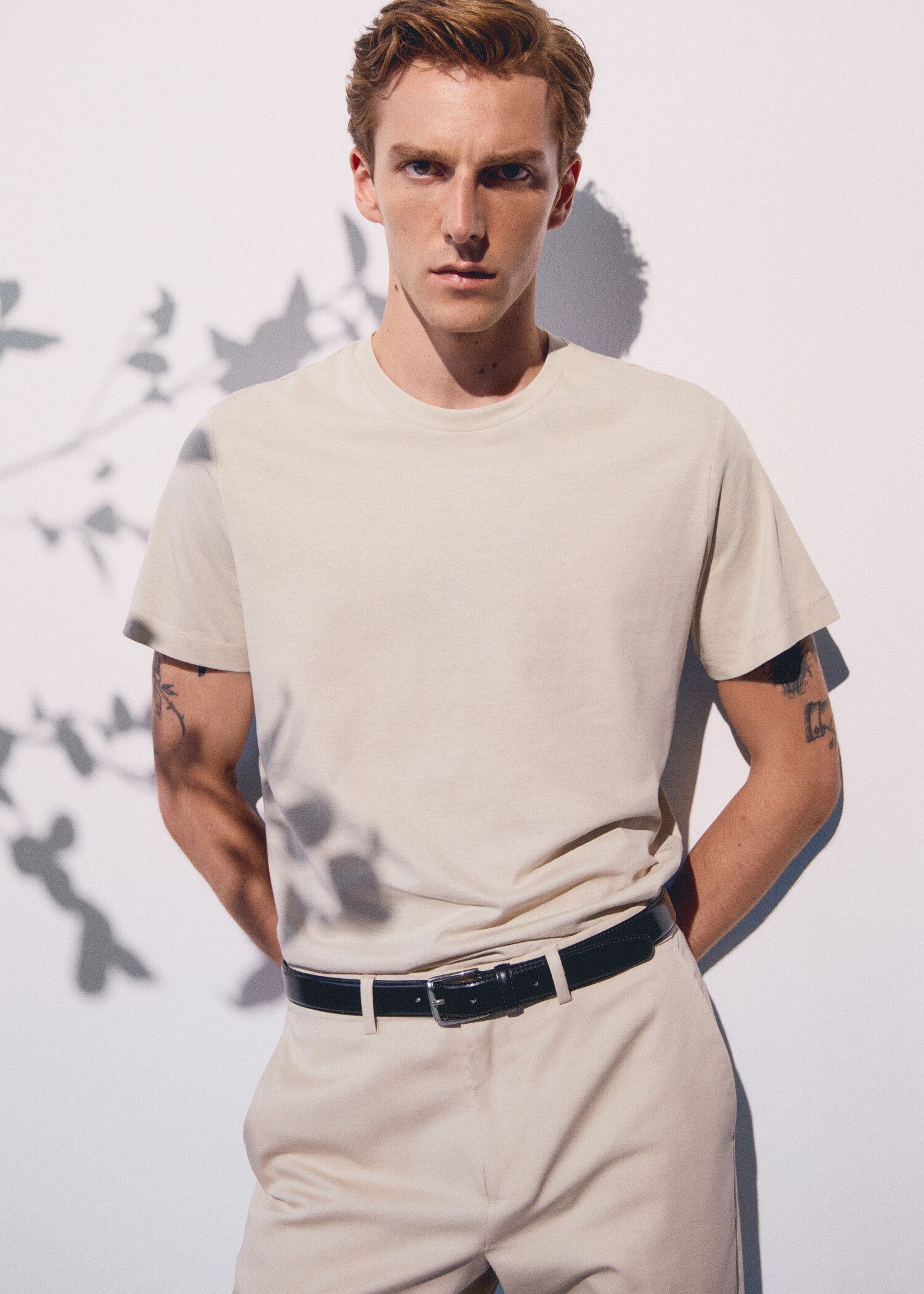 Camiseta básica algodón comfort stretch - Detalle del artículo 5