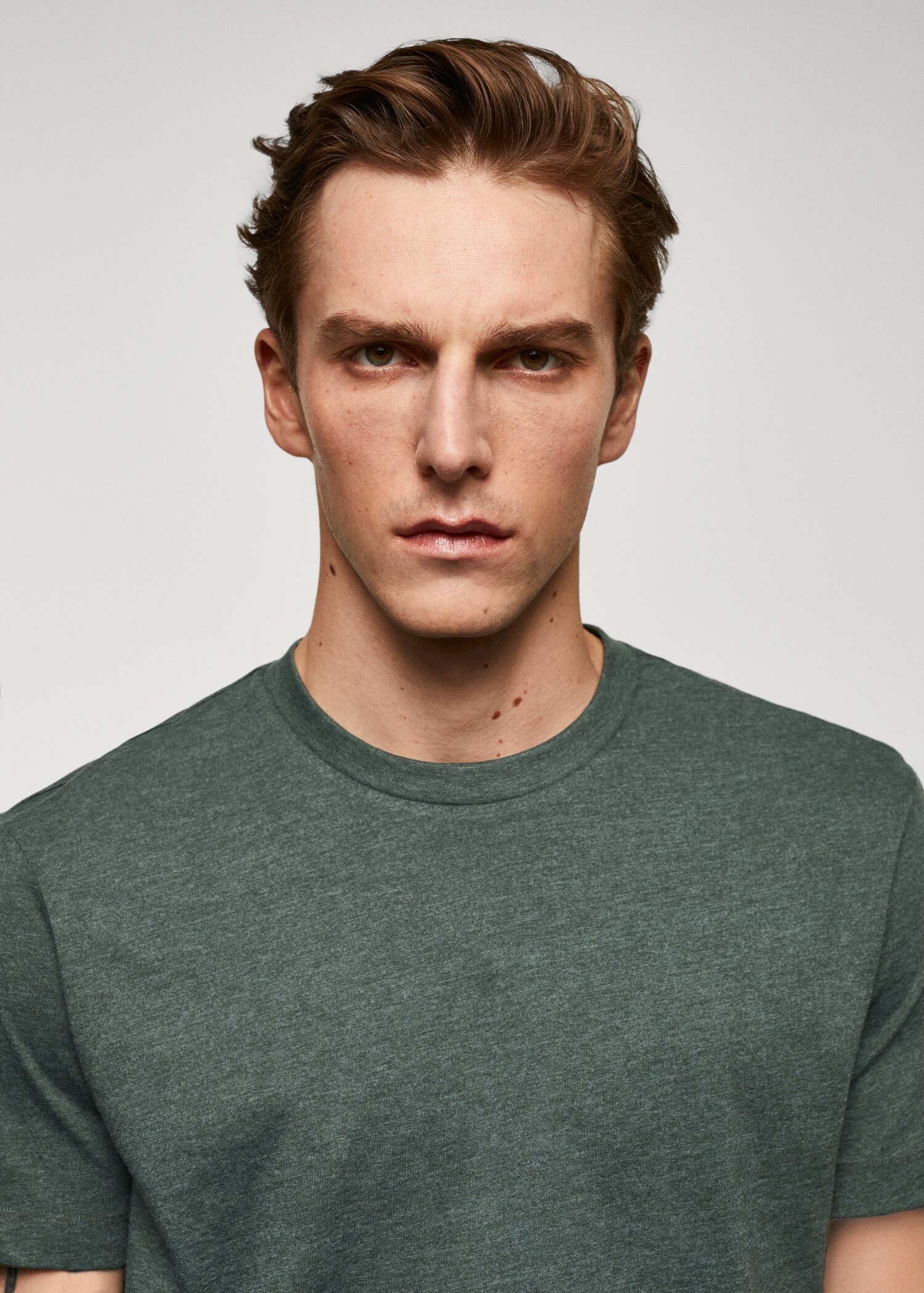 Camiseta básica algodón comfort stretch - Detalle del artículo 1