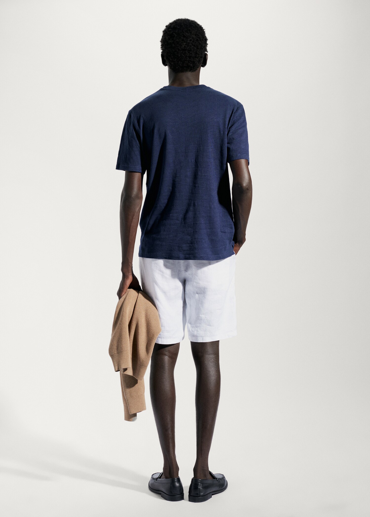 Cotton-linen pocket t-shirt - Reverse of the article