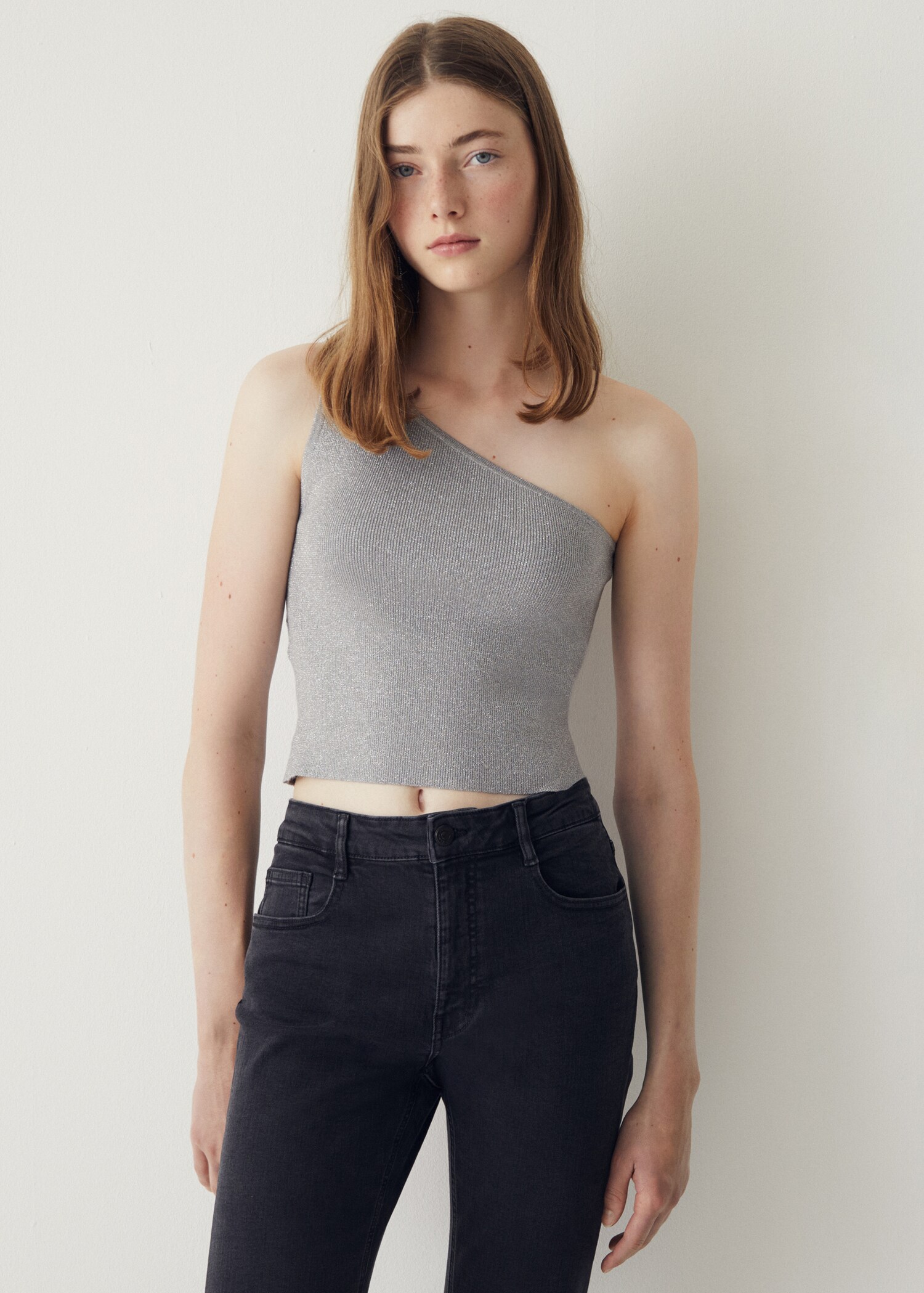 Shiny asymmetrical top - Details of the article 5