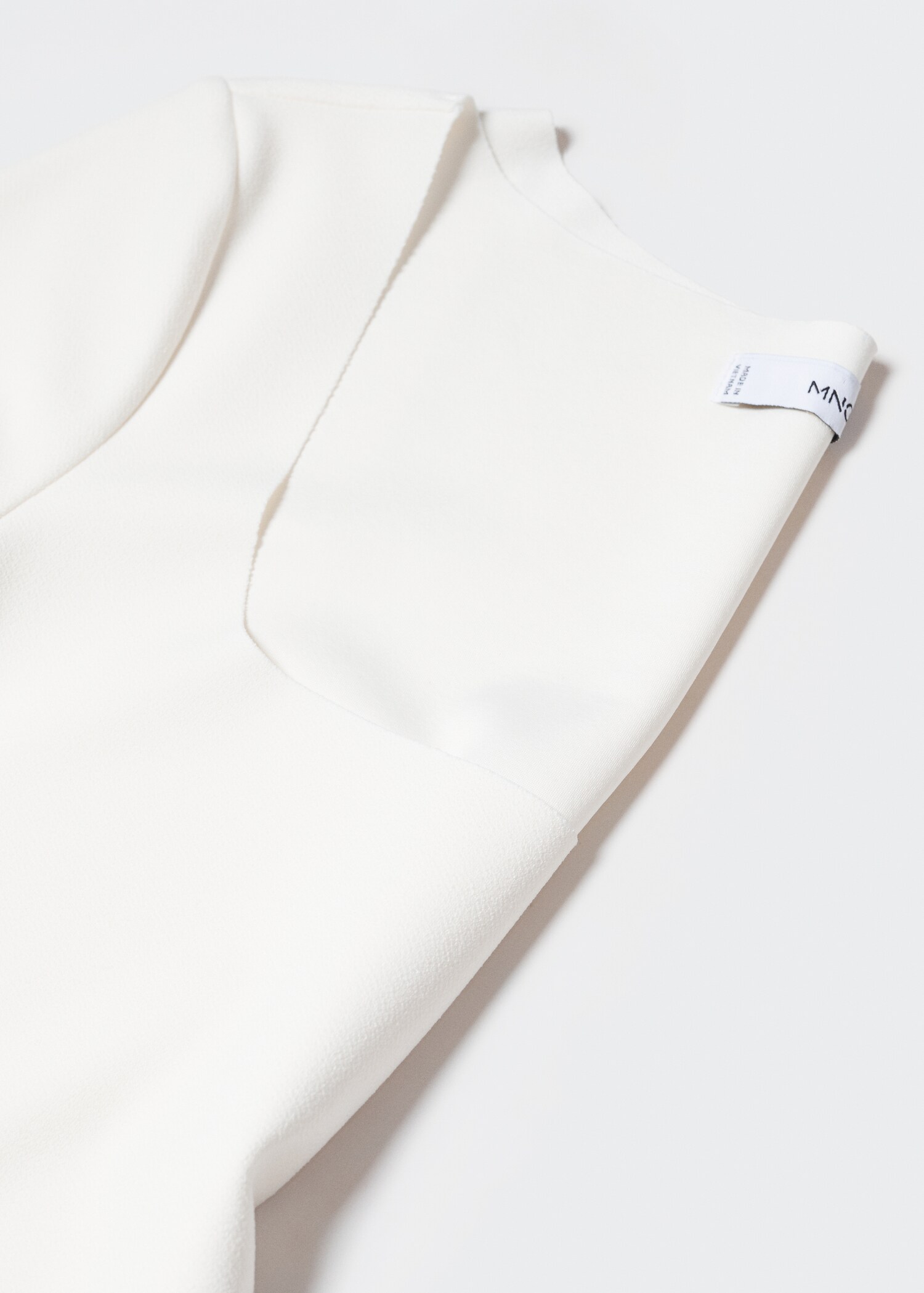 Square neck t-shirt - Details of the article 8