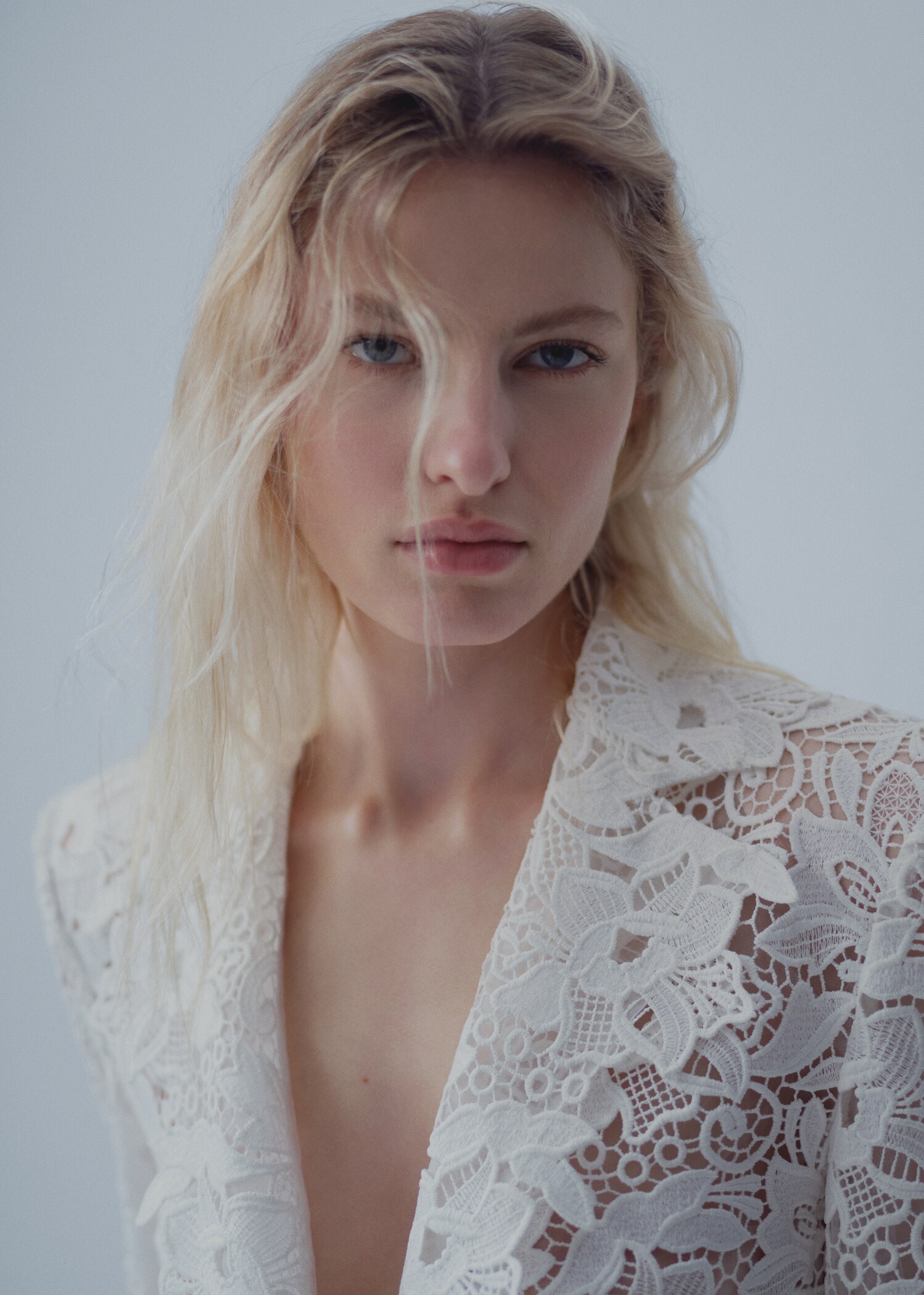 Guipure suit jacket - Details of the article 1