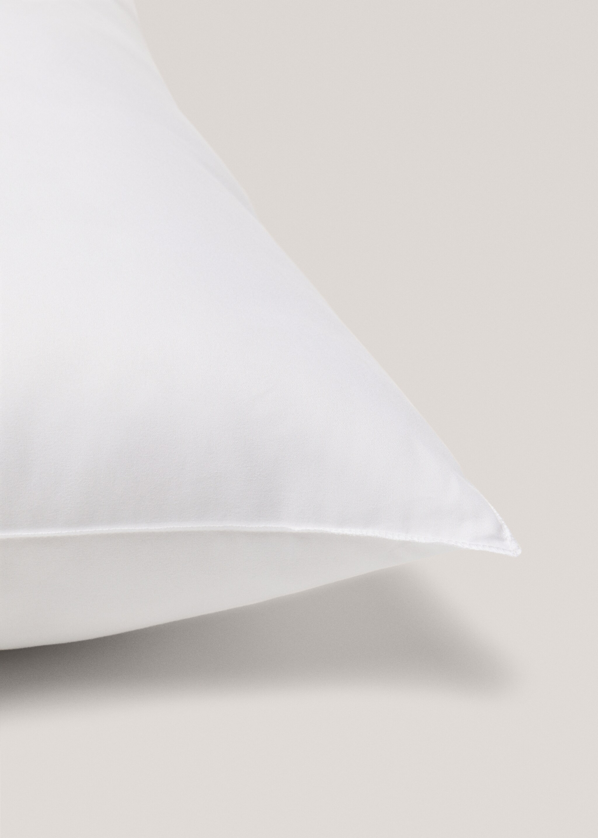 Fibre cushion padding 70x90cm - Details of the article 1, White. Ref: 57012006-00.