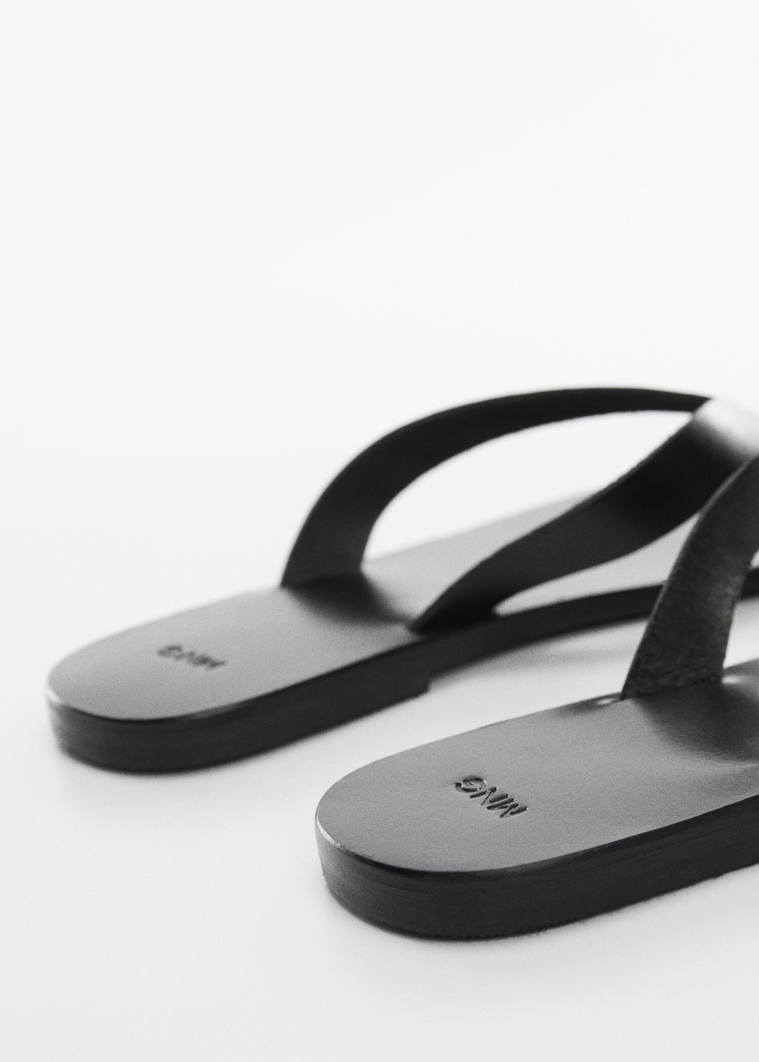 Leather sandals with straps - Details of the article 2