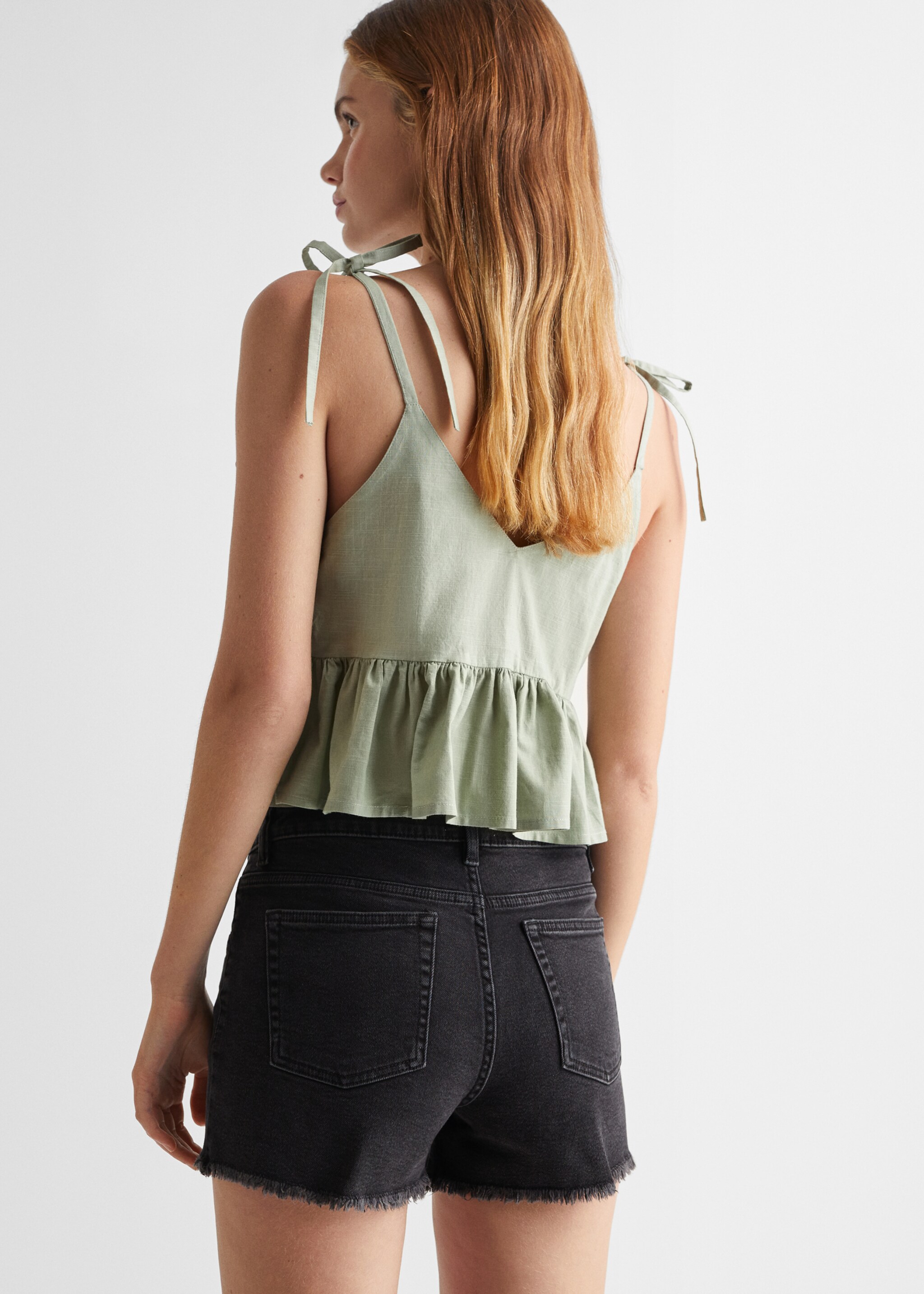 Medium-waist denim shorts - Reverse of the article, Black denim. Ref: 57013256-00.