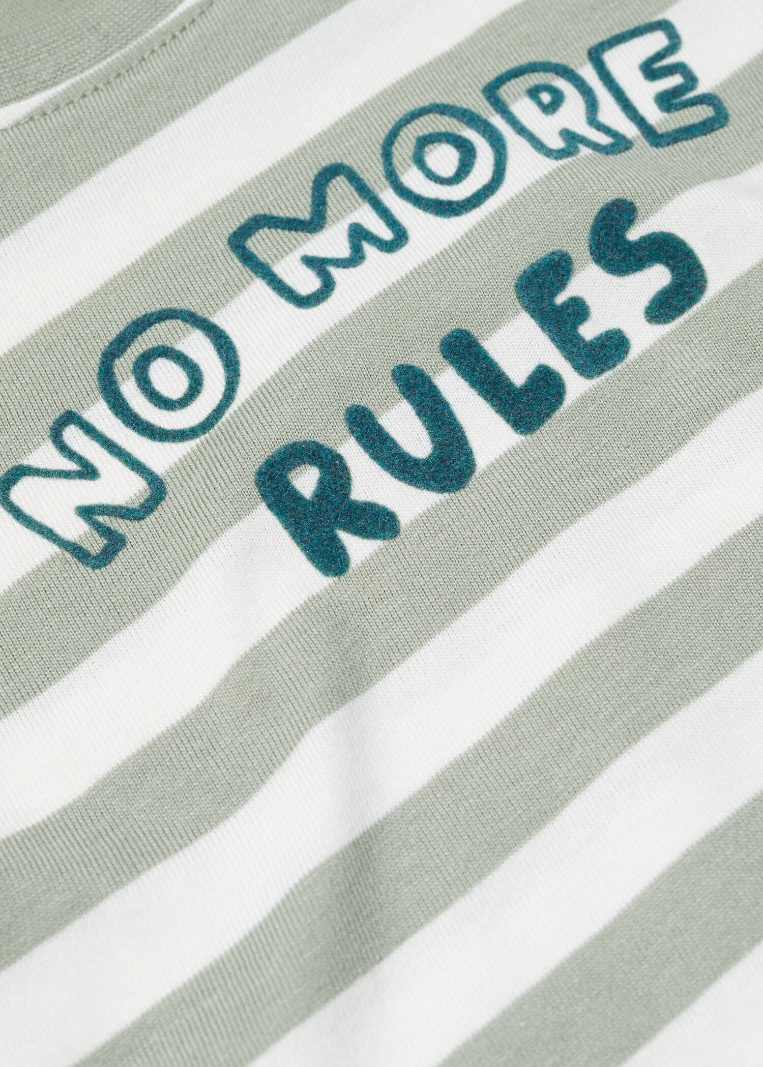 Striped long sleeves t-shirt - Details of the article 8