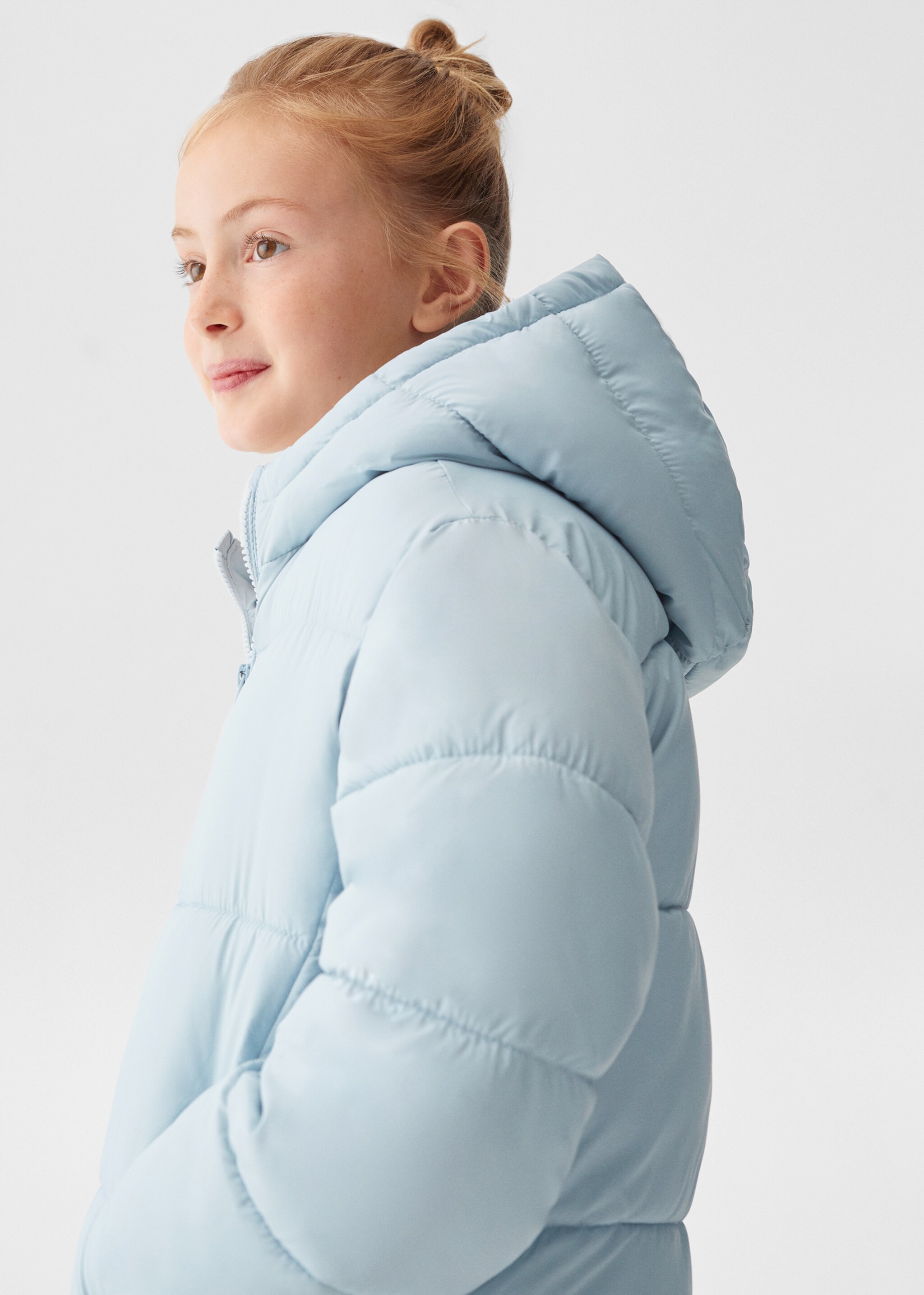 Prošívaný anorak s kapucí - Detail zboží 1, Modrá obloha. Ref: 57013653-00.