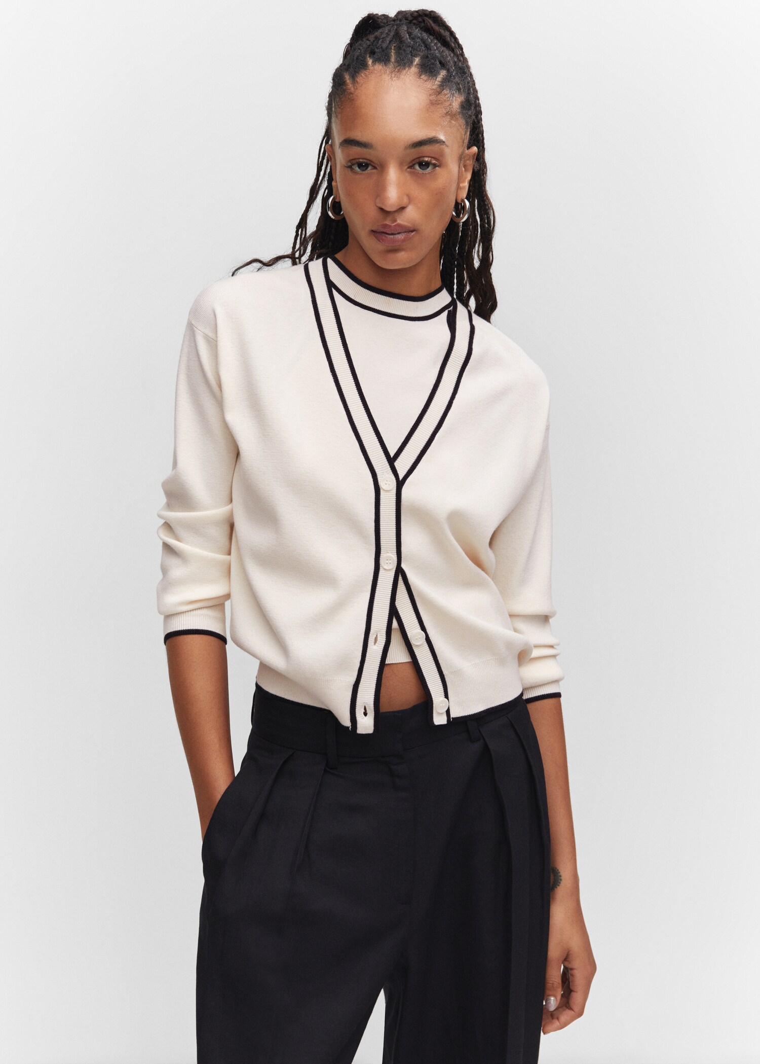 Strick-Cardigan mit Kontrastdetail - Mittlere Ansicht