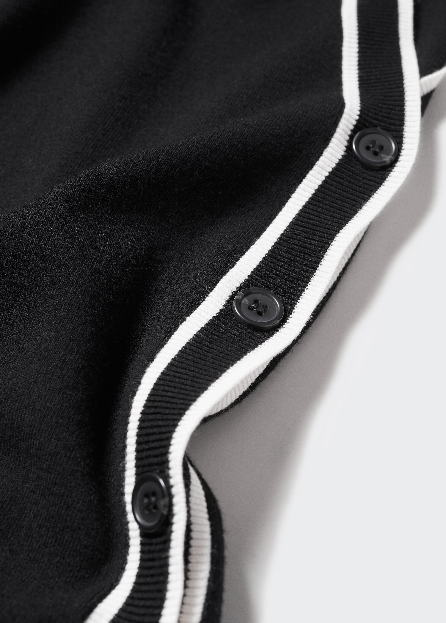 Strick-Cardigan mit Kontrastdetail - Detail des Artikels 8
