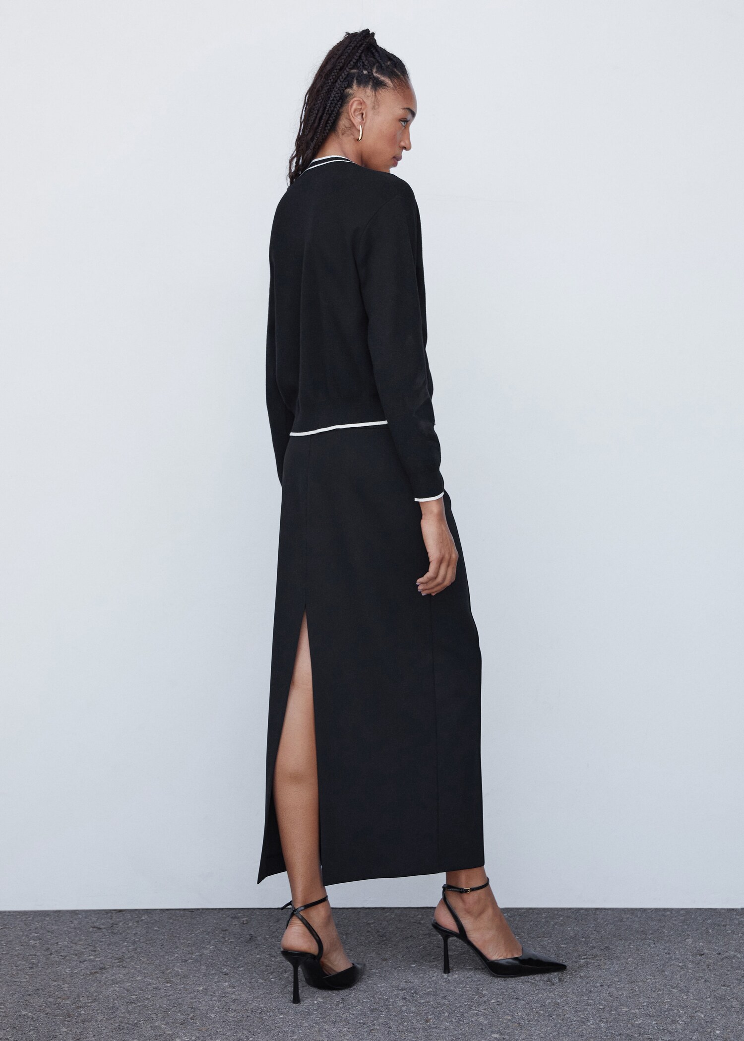 Strick-Cardigan mit Kontrastdetail - Rückseite des Artikels
