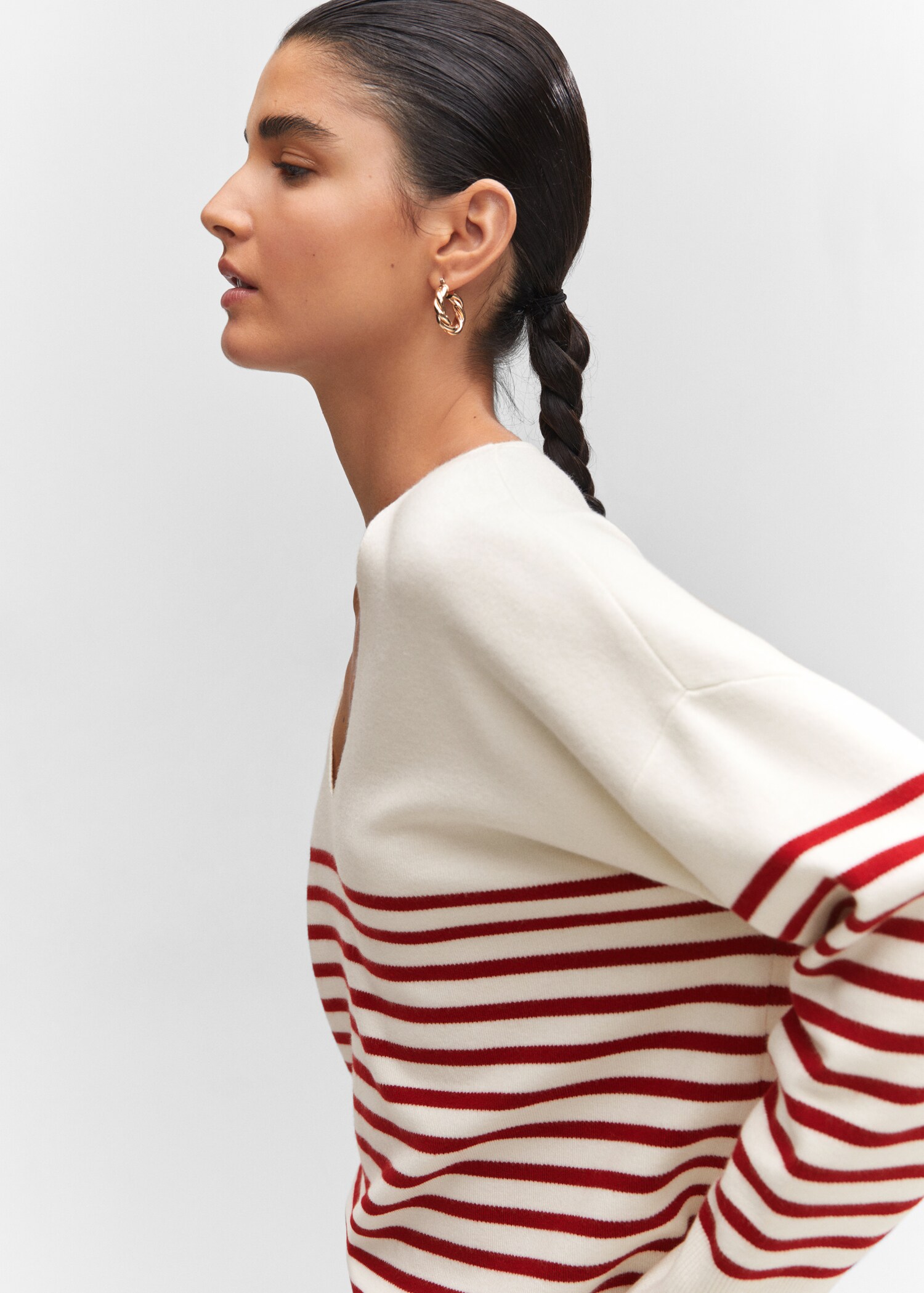 Oversized-Pullover mit V-Ausschnitt - Detail des Artikels 1