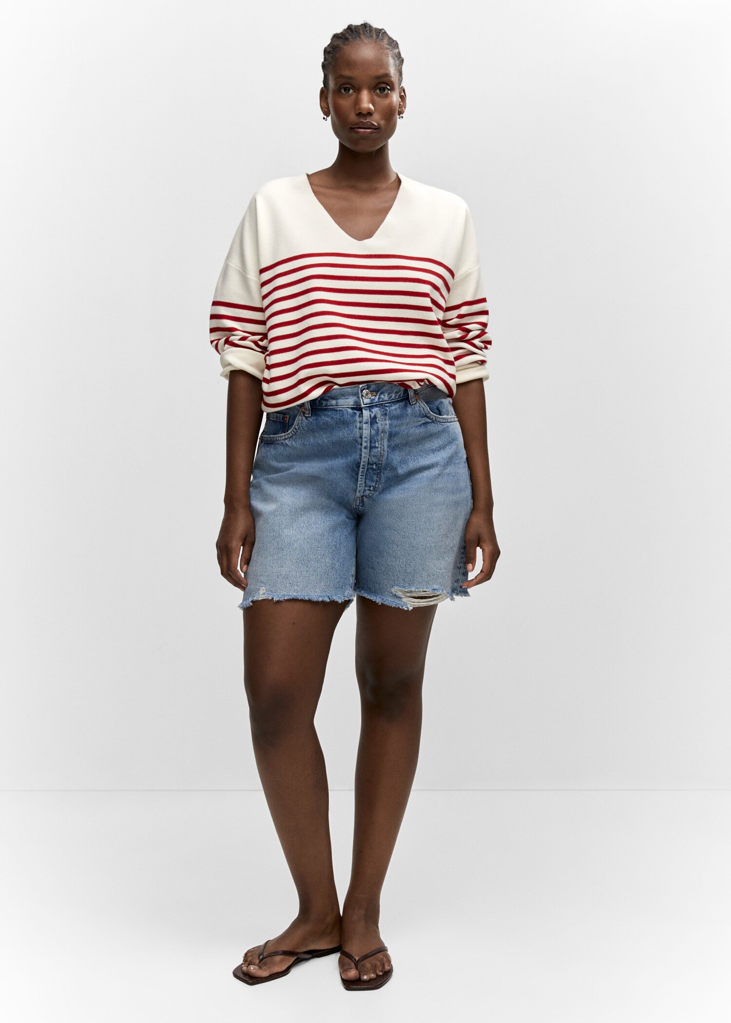 Oversized-Pullover mit V-Ausschnitt - Detail des Artikels 3