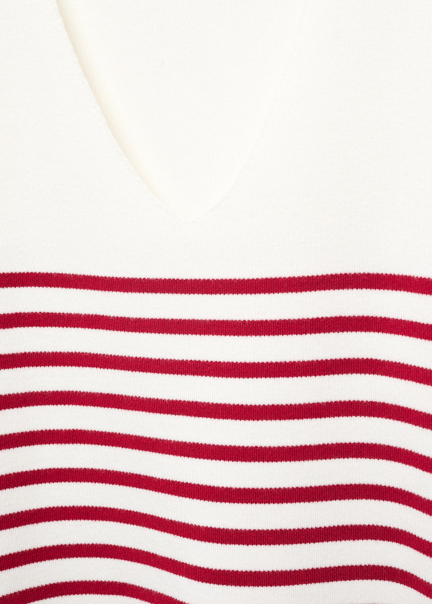 Oversized-Pullover mit V-Ausschnitt - Detail des Artikels 8