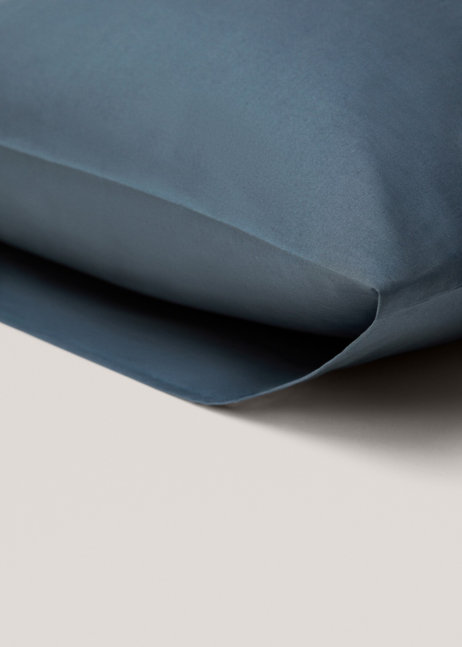 Cotton cushion cover (180 threads) 60x60cm (Pack of 2) - Details of the article 2