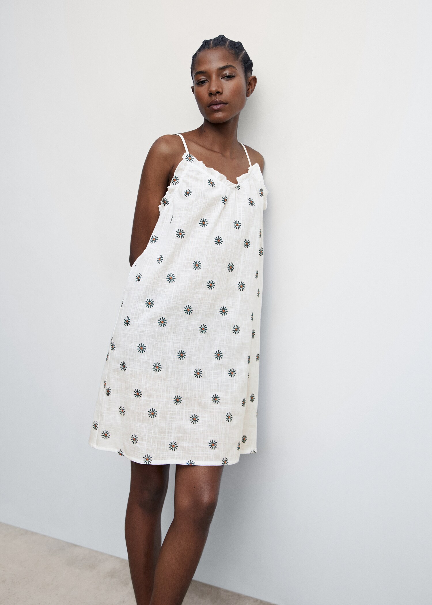 Floral embroidered nightgown - Details of the article 2