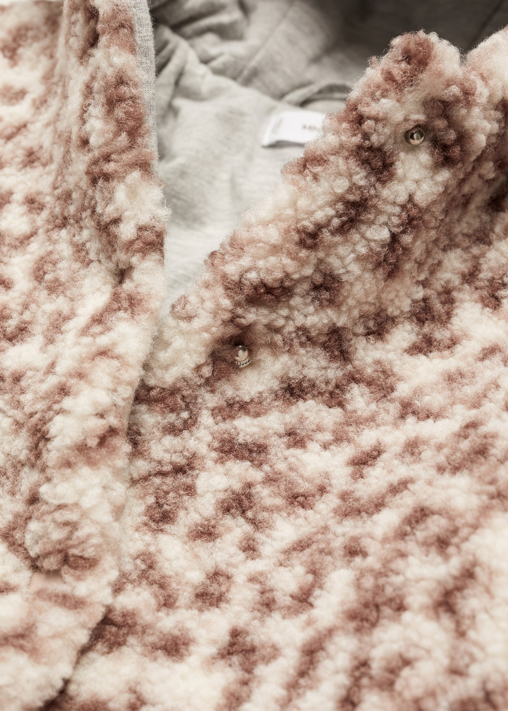 Shearling-effect hooded coat - Details of the article 8
