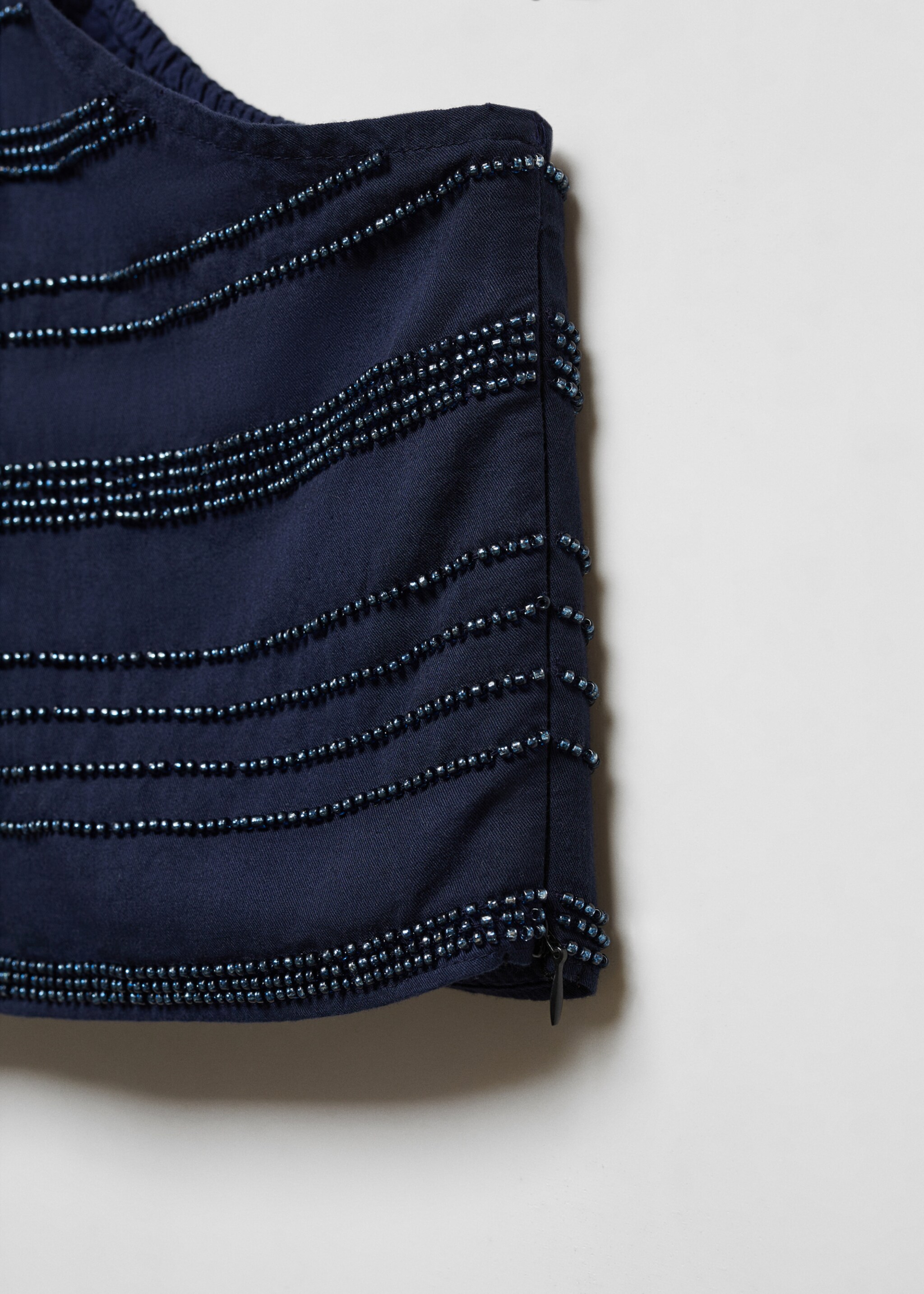 Asymmetrical beaded top - Details of the article 8, Navy. Ref: 57014770-00.