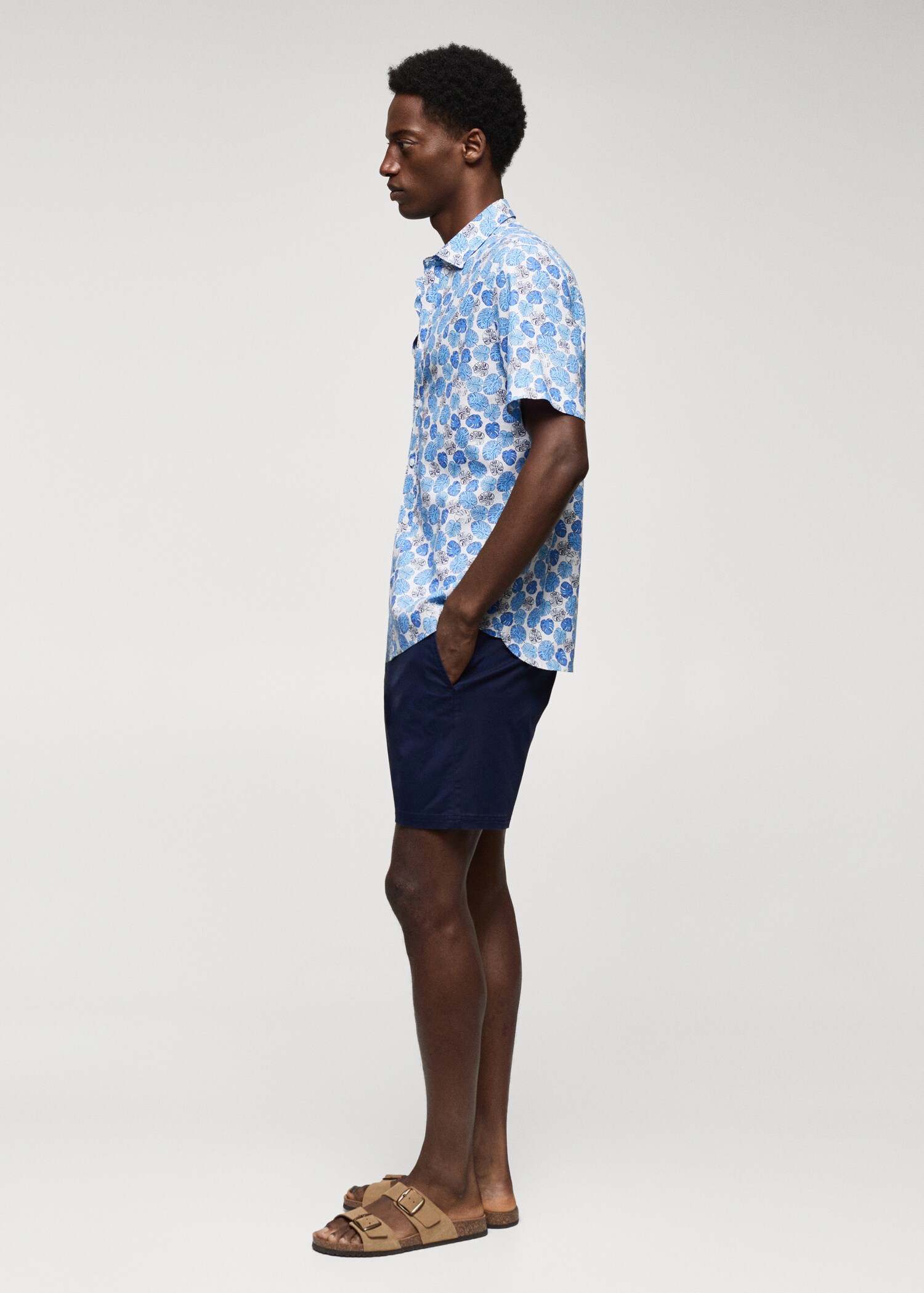 Printed cotton linen shirt - Details of the article 2