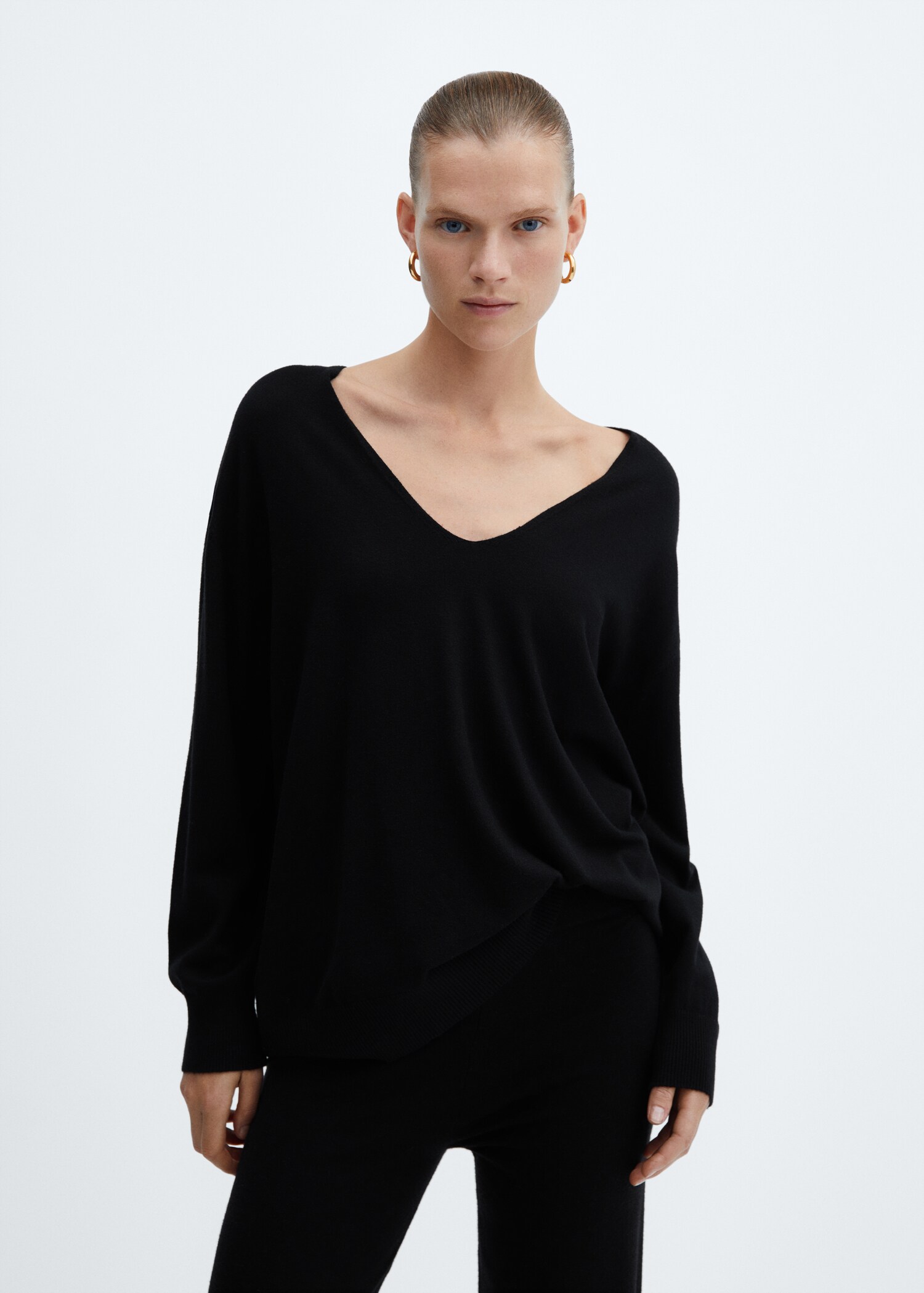 Fine-knit V-neck sweater - Medium plane