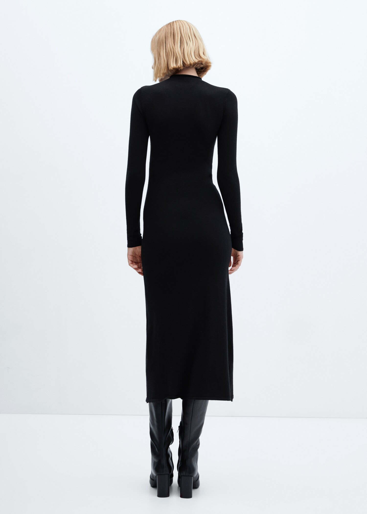 Knitted dress with side slit - Reverse of the article