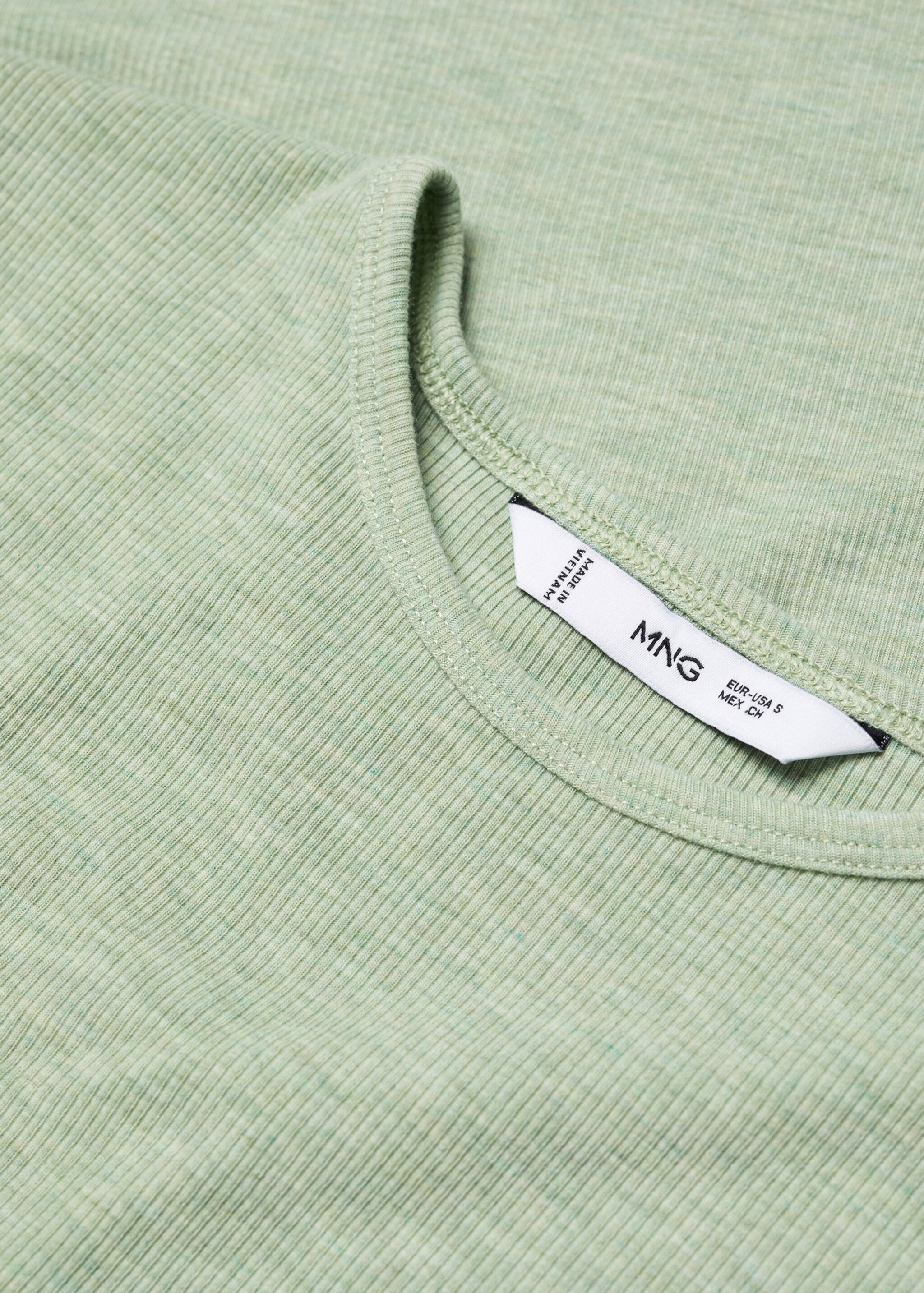 Knitted short-sleeve t-shirt - Details of the article 8, Green. Ref: 57015798-00.