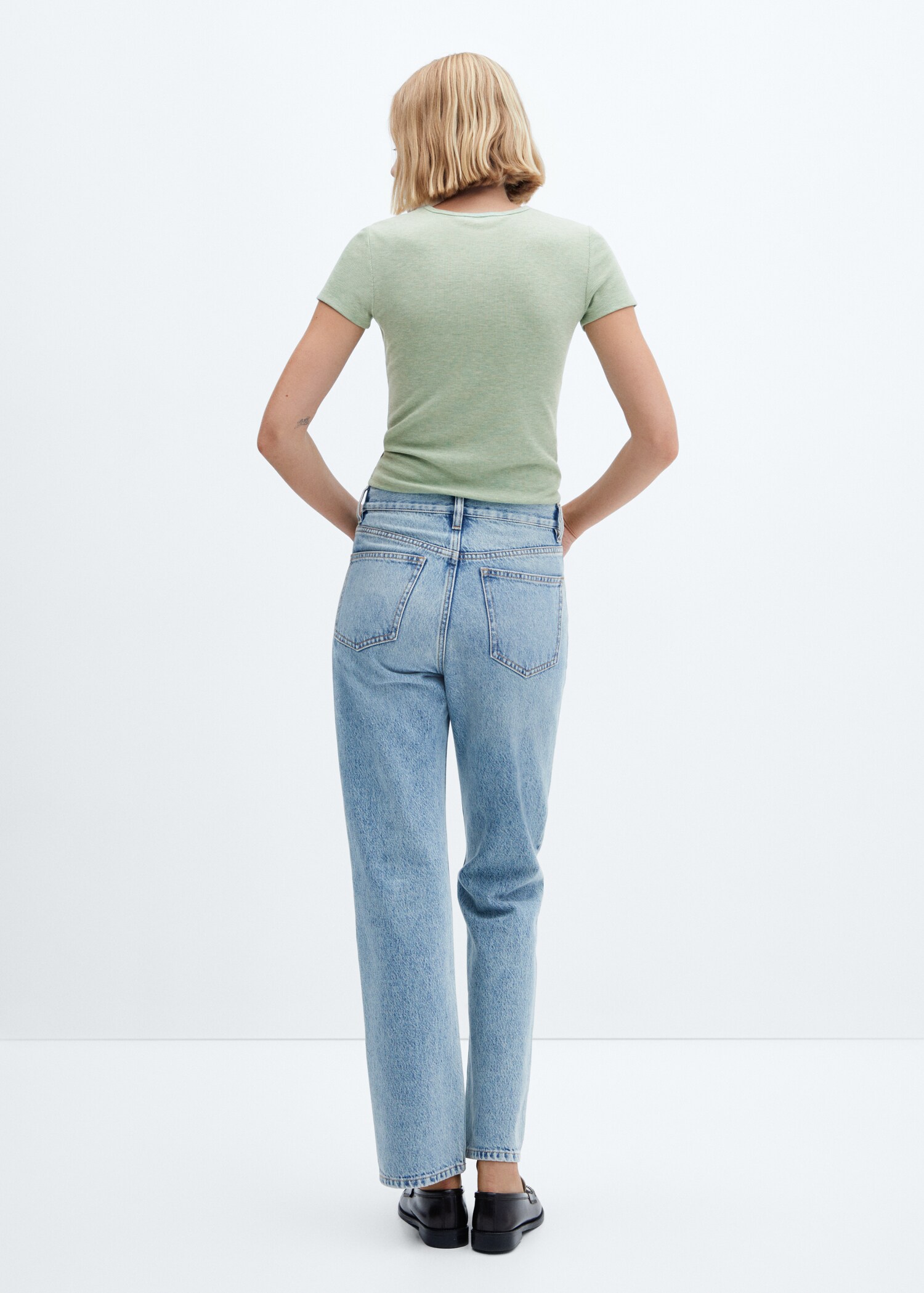 Knitted short-sleeve t-shirt - Reverse of the article