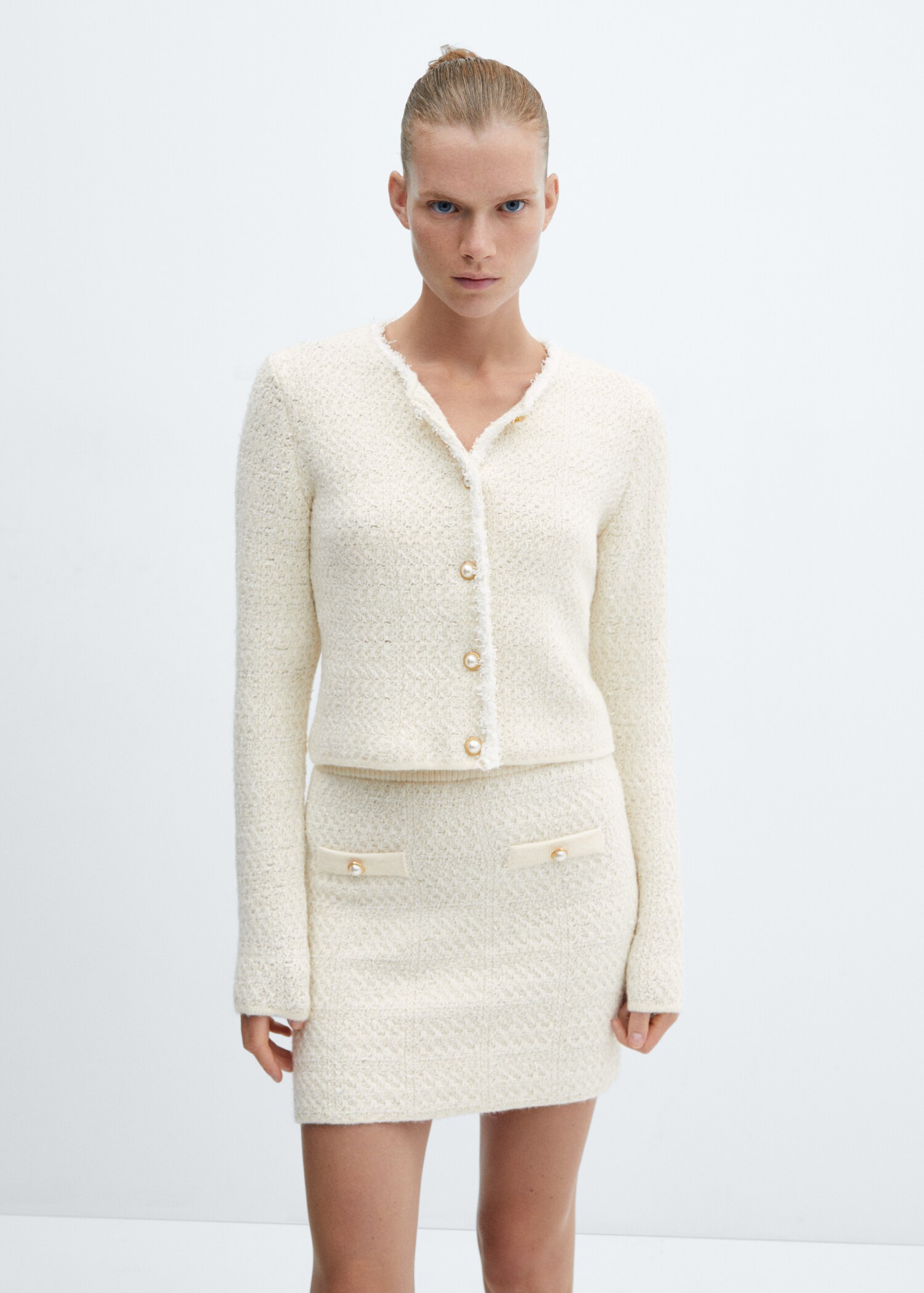 Knitted cardigan with jewel button - Medium plane