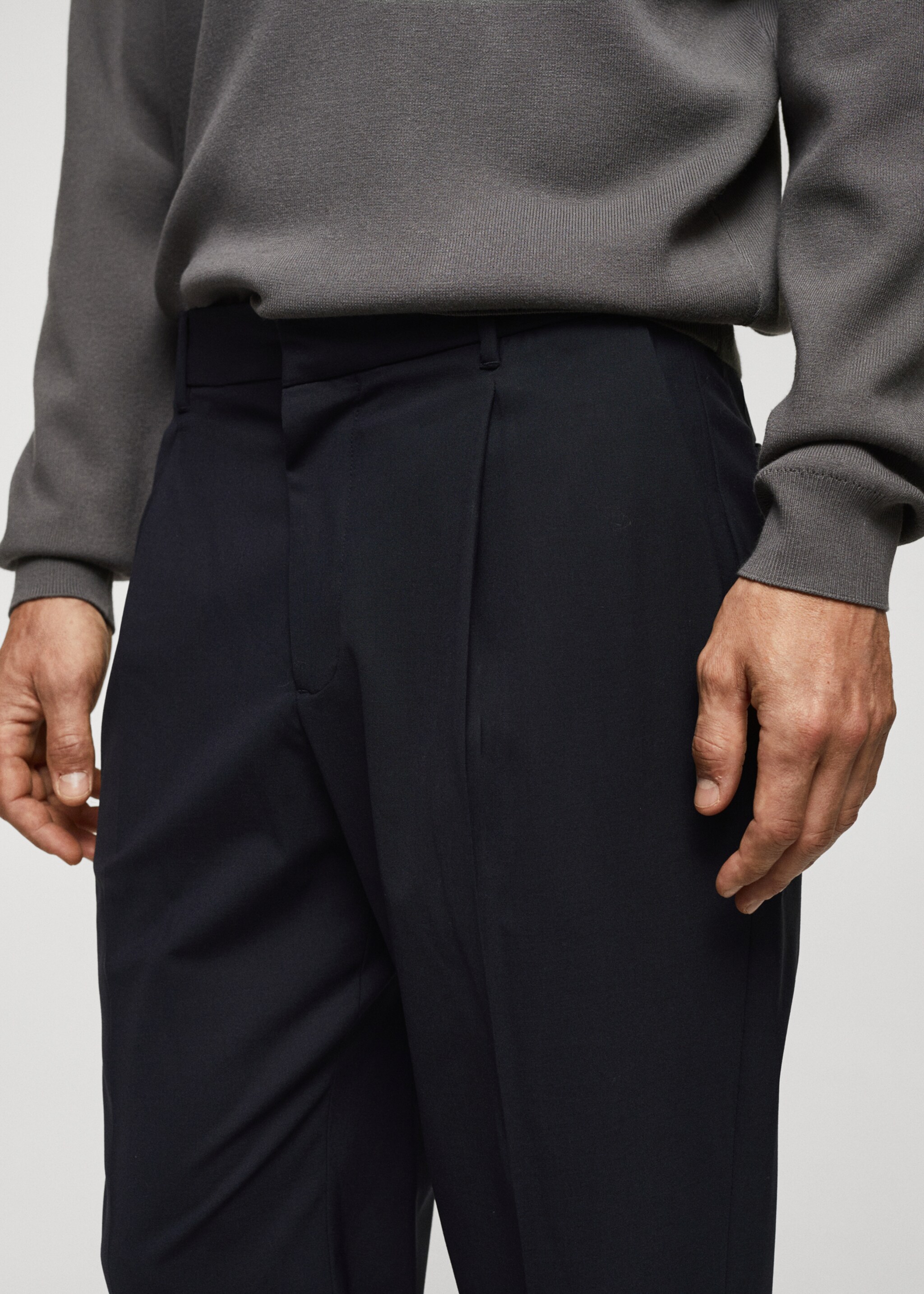 Relaxed-fit wool pants - Details of the article 1, Navy. Ref: 57015958-00.