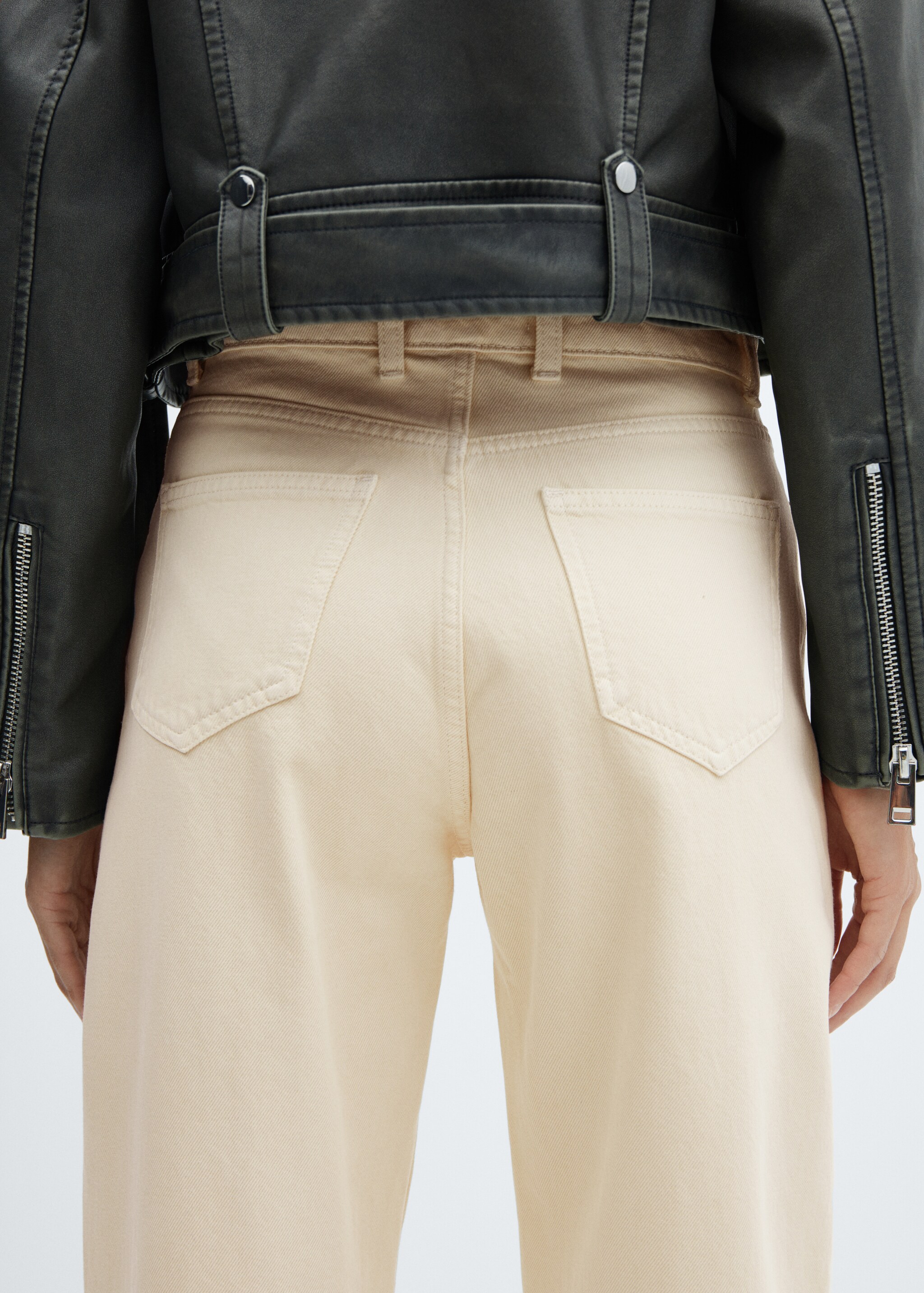 High-waist slouchy jeans - Details of the article 6