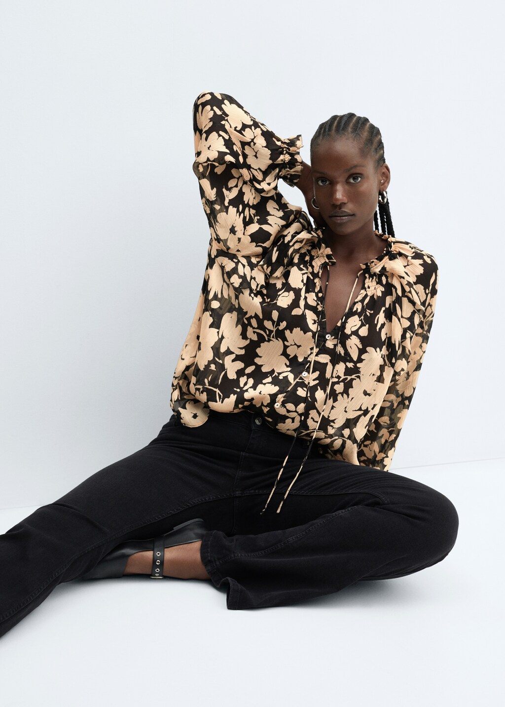 Floral-print flowy blouse - Women | MANGO OUTLET USA