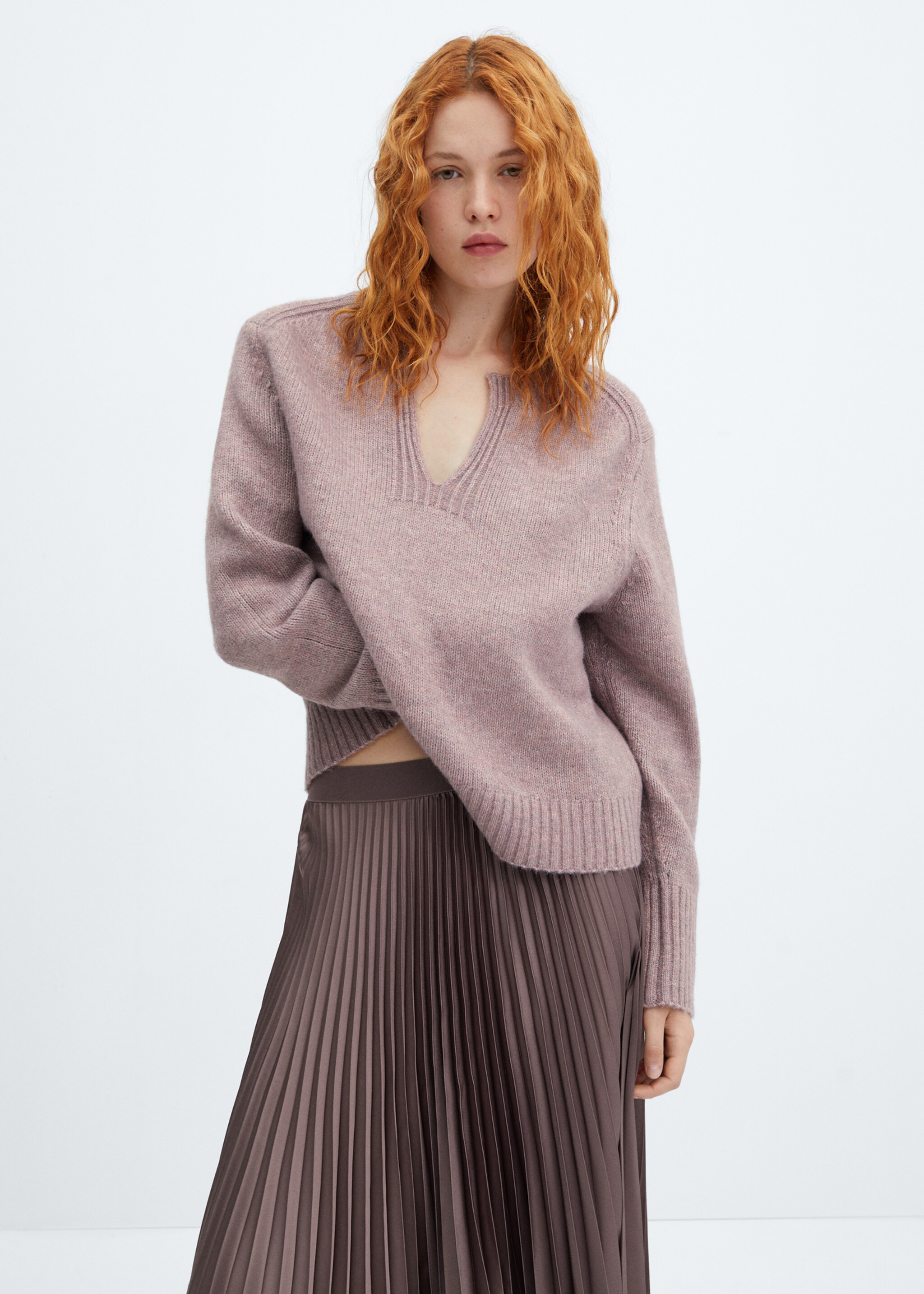 Irregular pleated skirt - Details of the article 1, Medium Brown. Ref: 57016018-00.