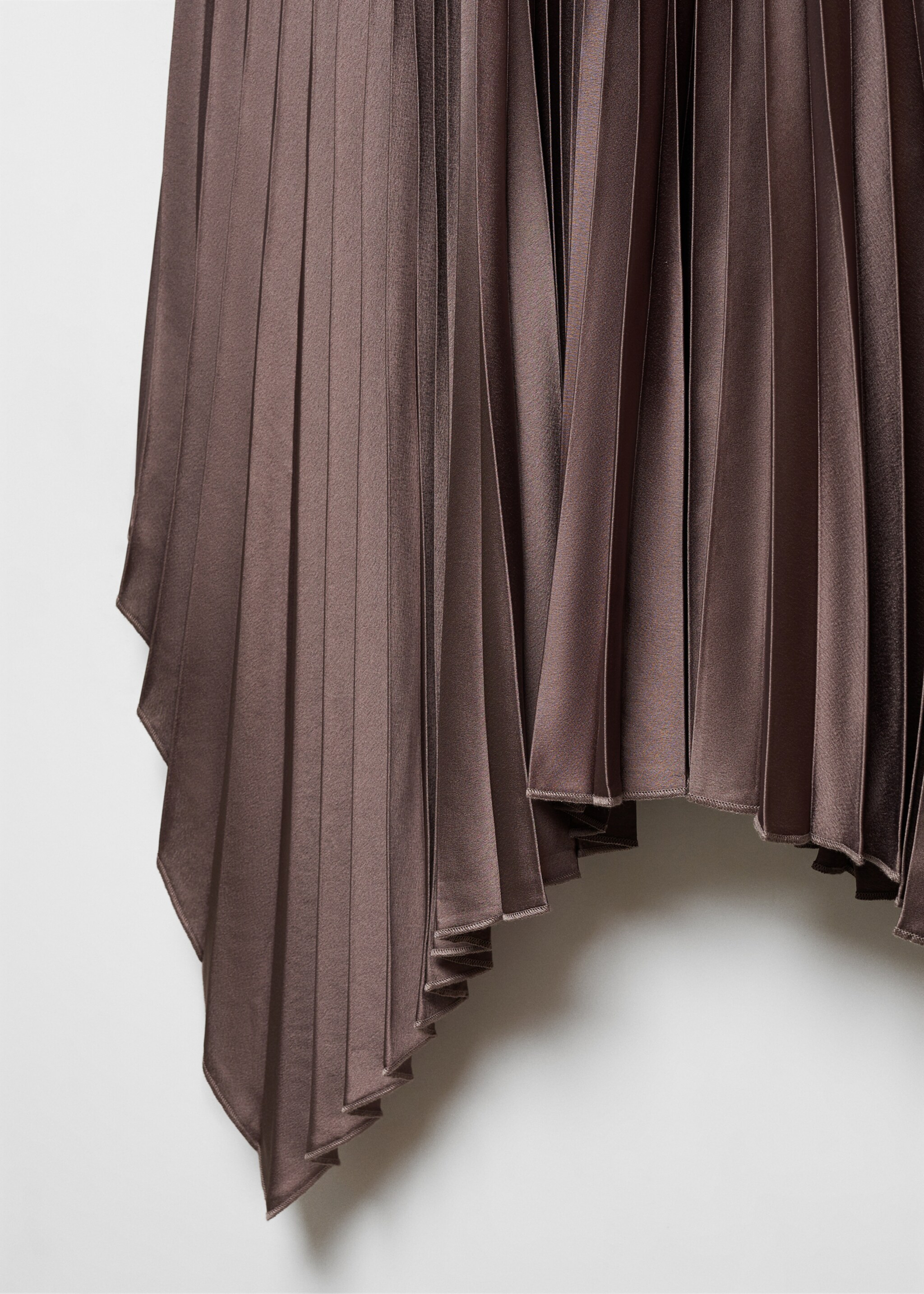 Irregular pleated skirt - Details of the article 8, Medium Brown. Ref: 57016018-00.