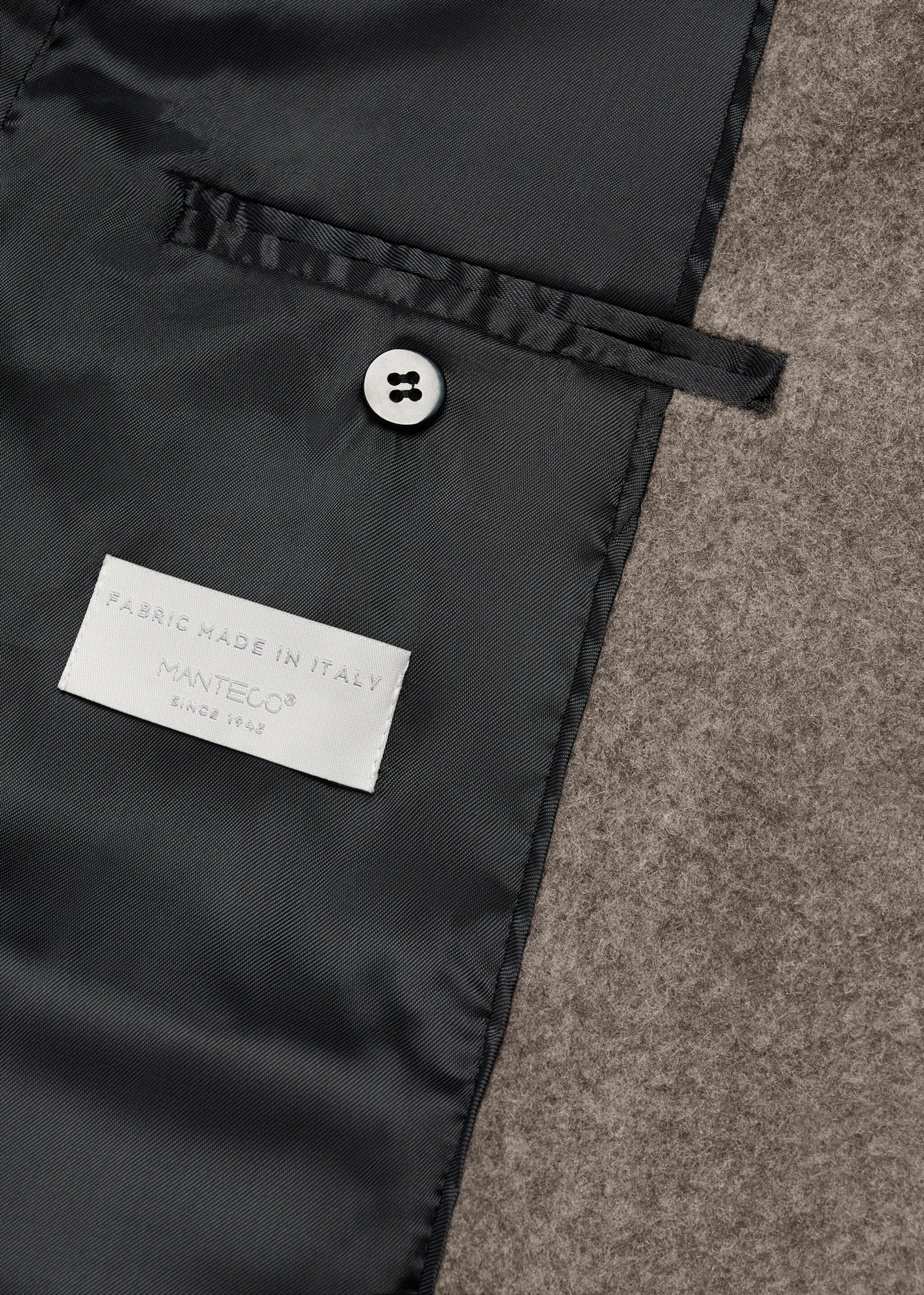 Oversize wool coat - Details of the article 0