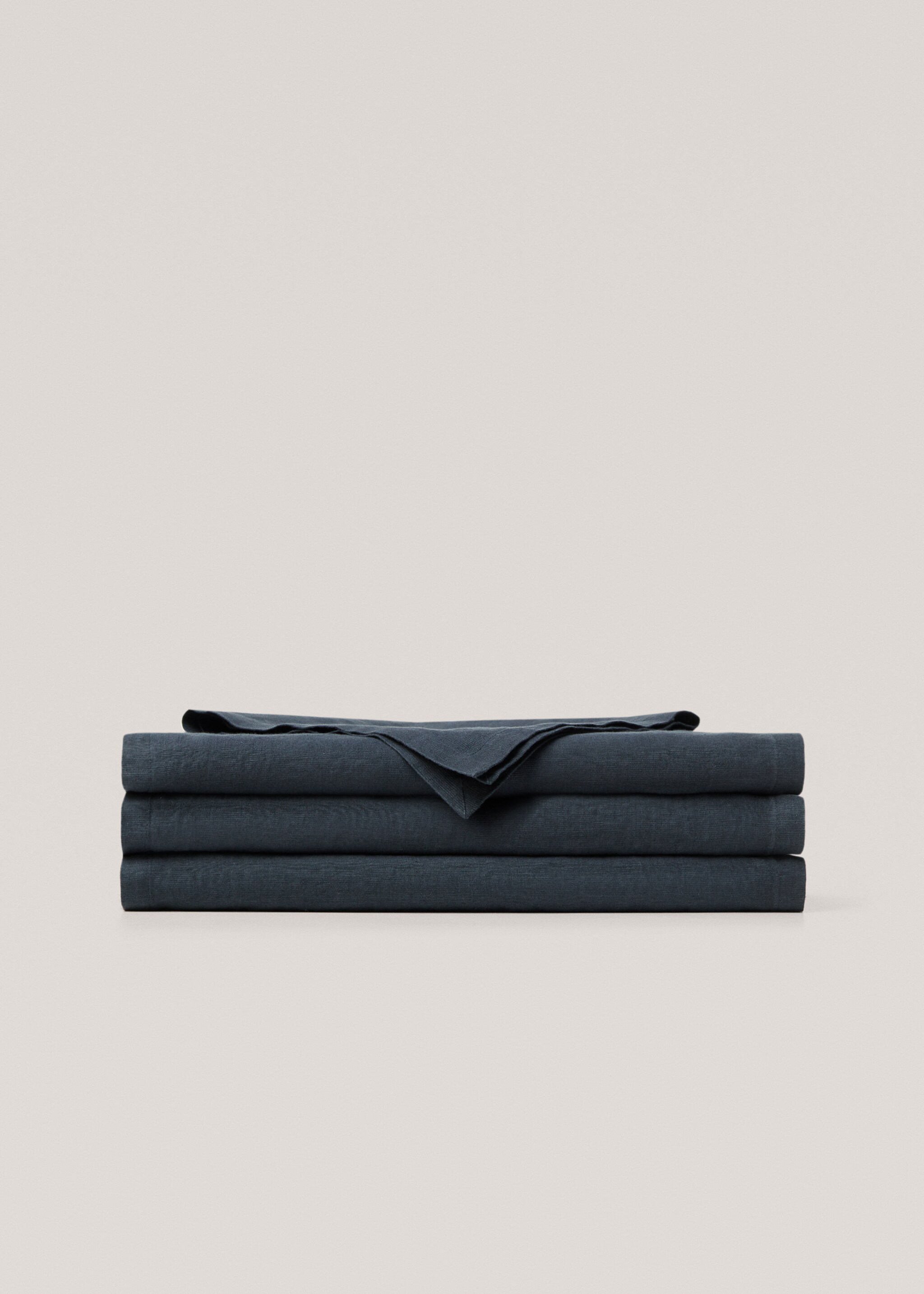 Duk i 100% lin, 170x170 cm - Artikkel uten modell